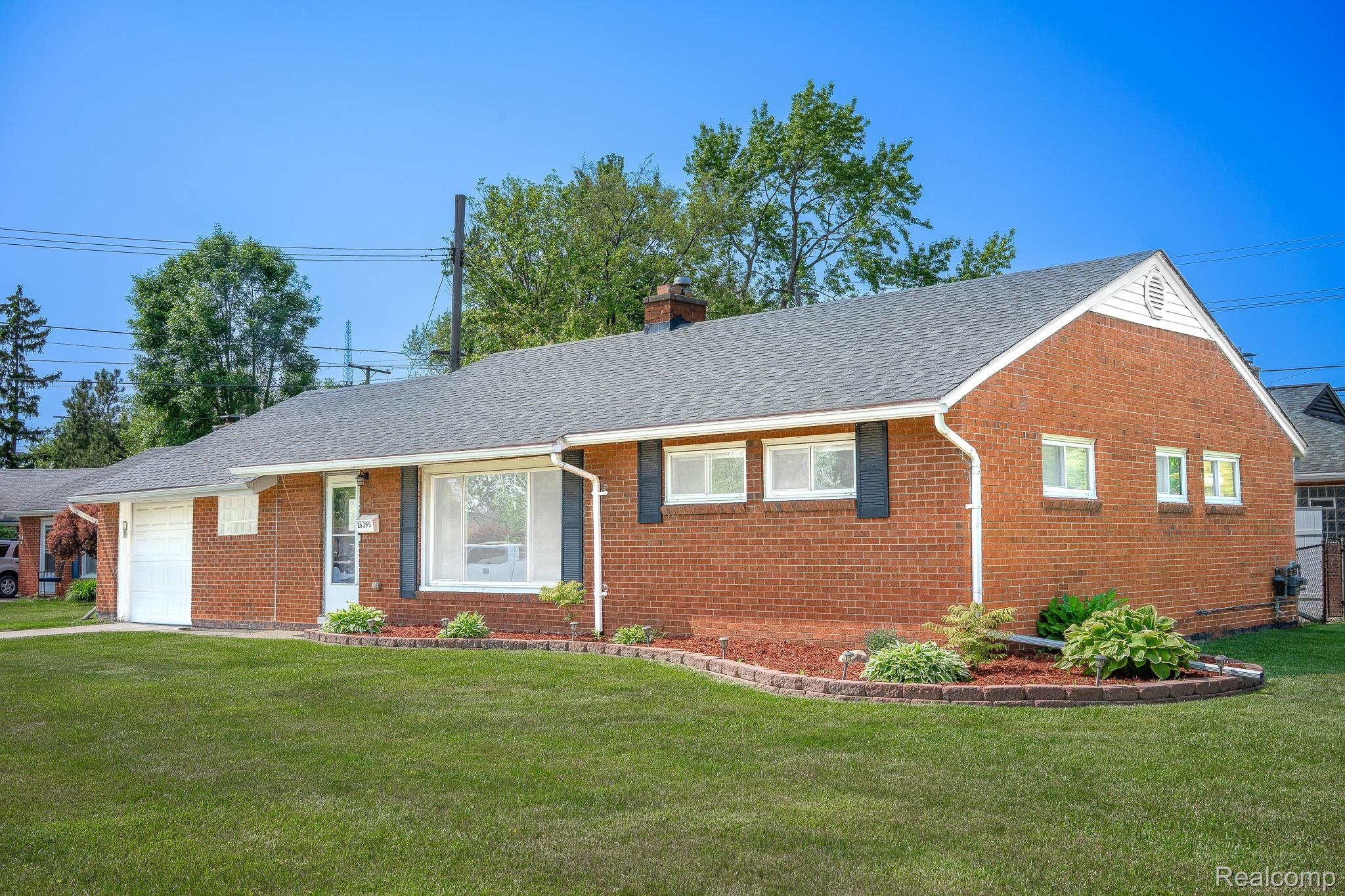 26395 Dale Ct Court