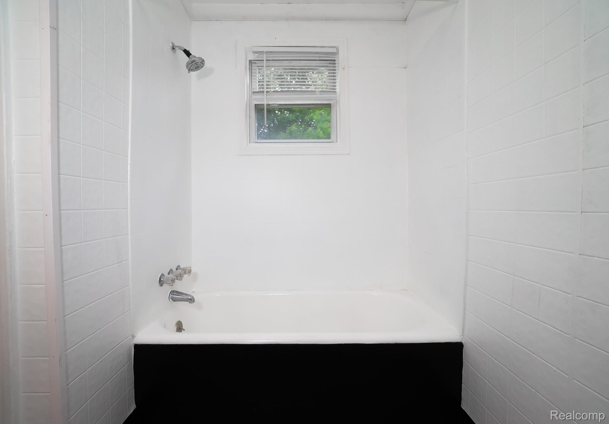 17376 Fielding Street