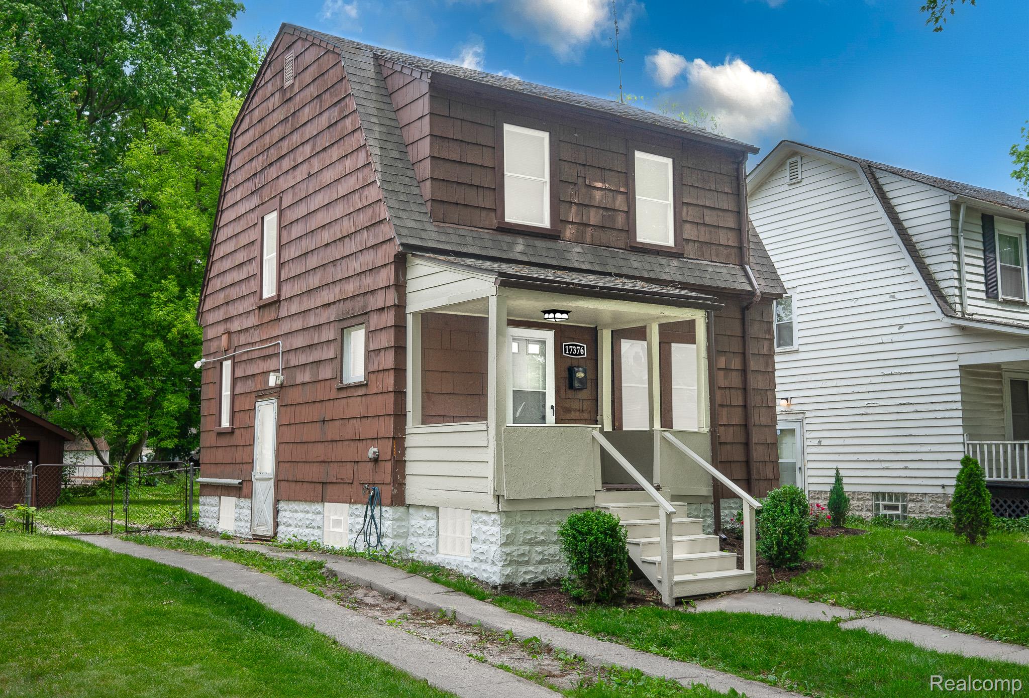 17376 Fielding Street