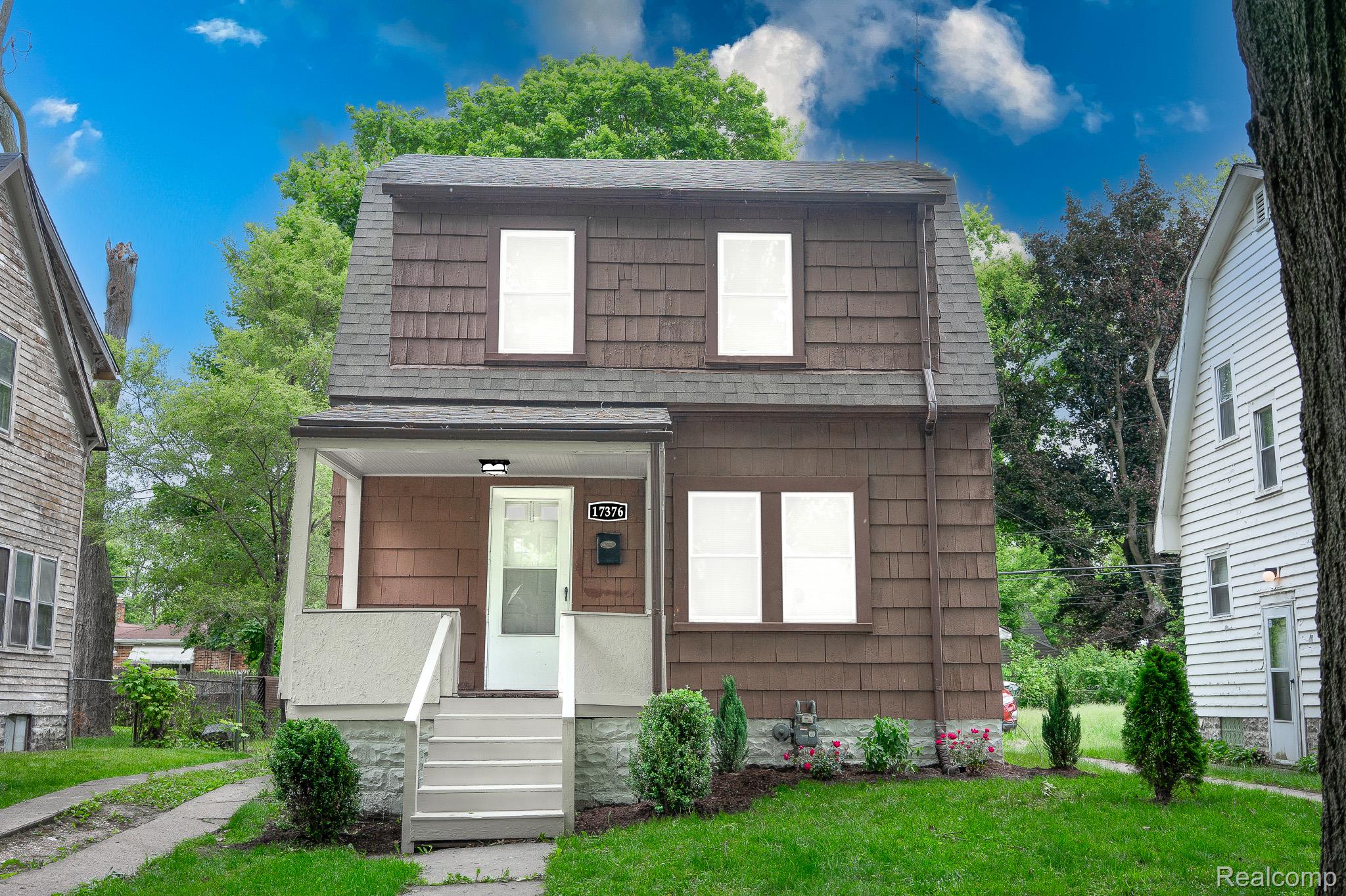 17376 Fielding Street