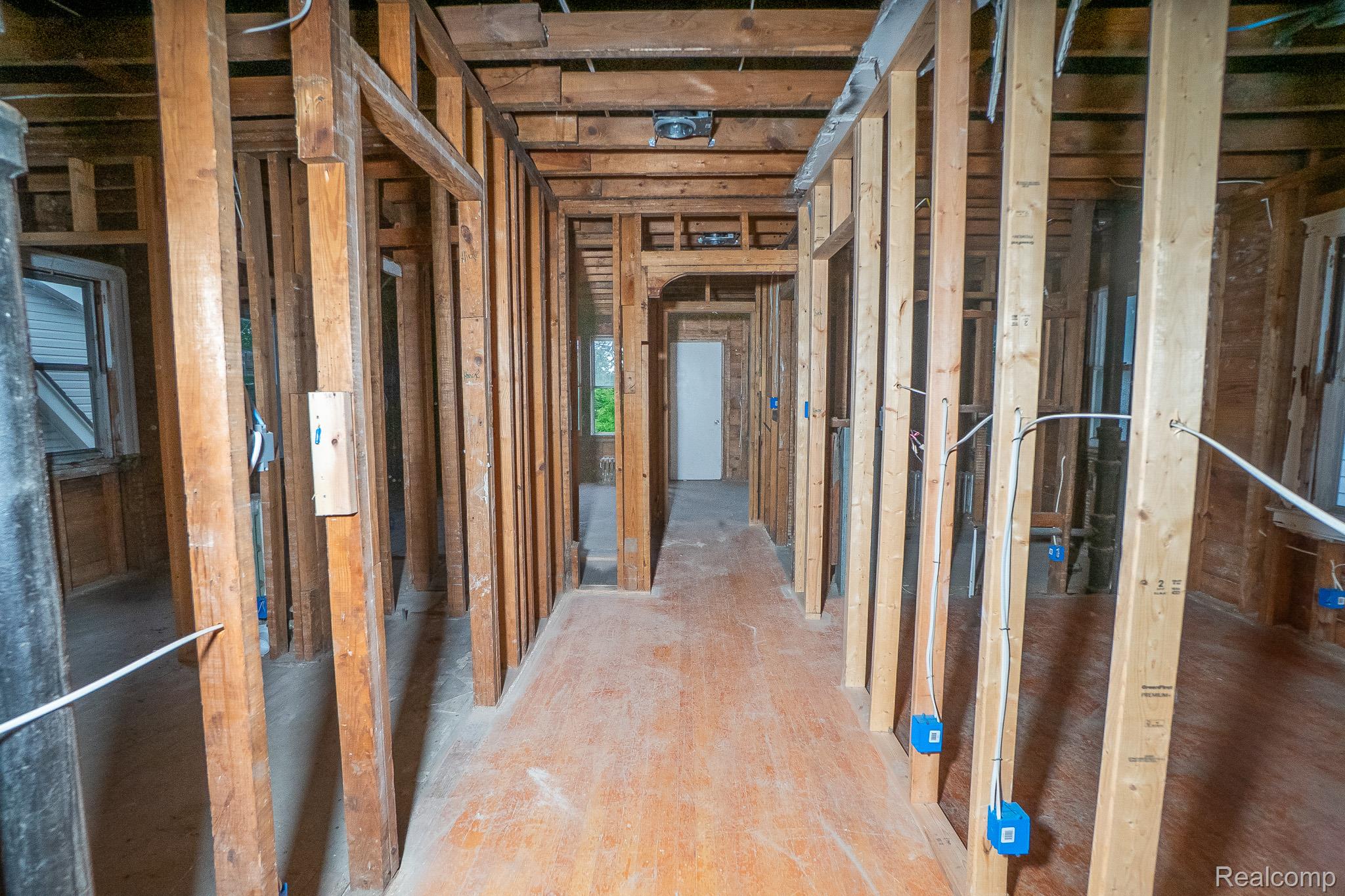 14615 Winthrop Street