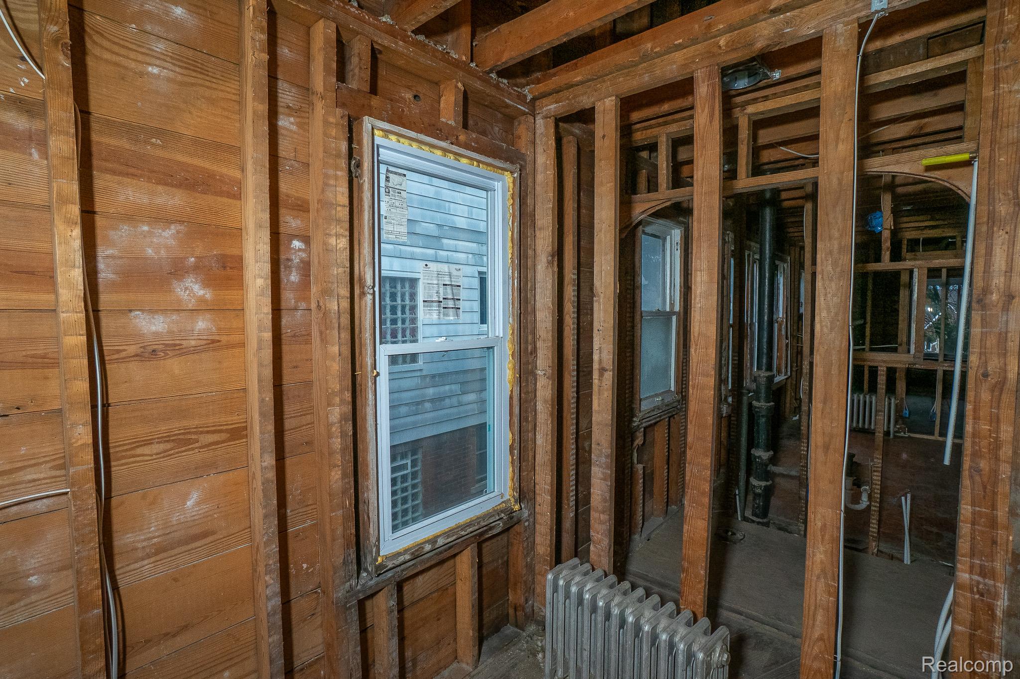 14615 Winthrop Street