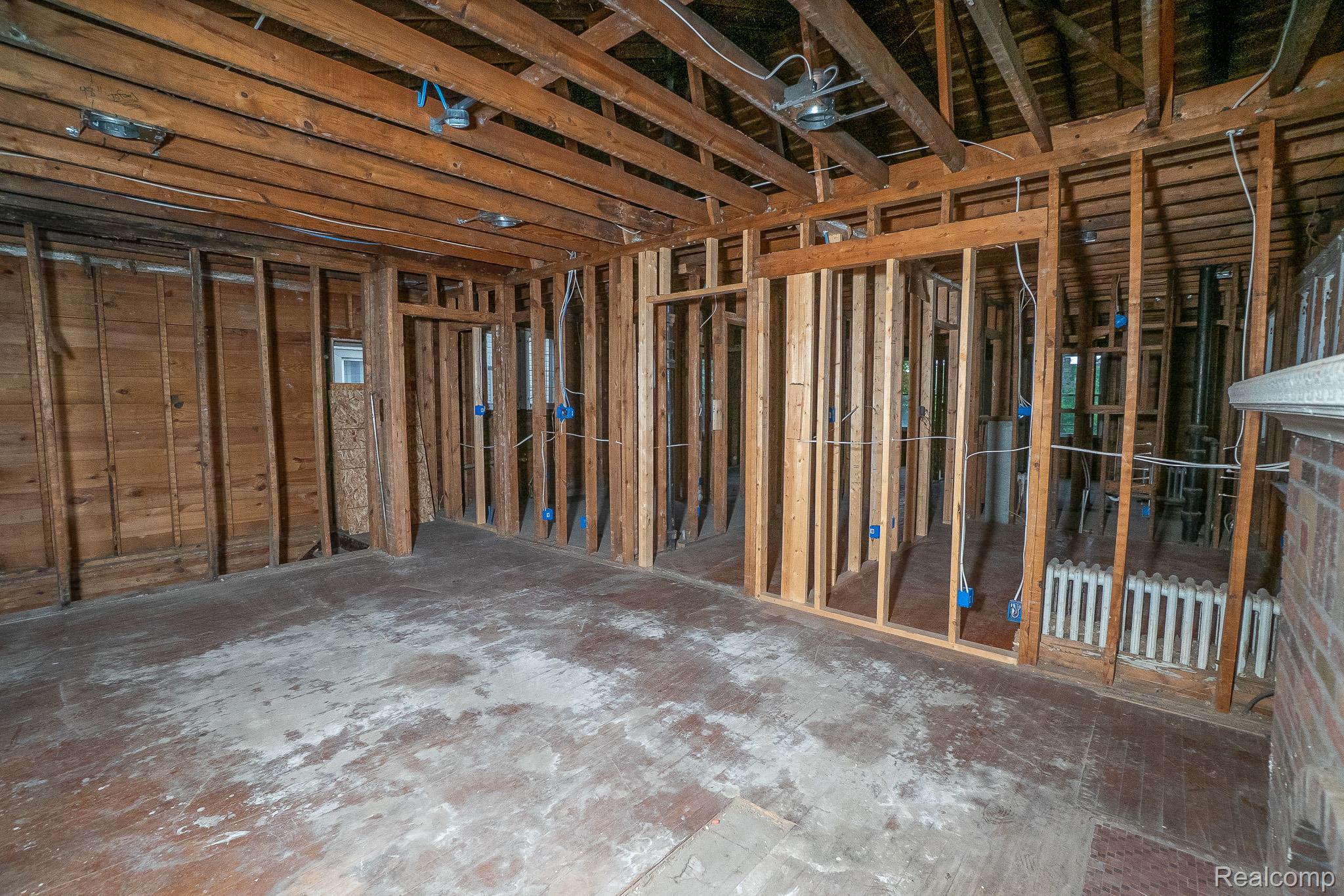 14615 Winthrop Street