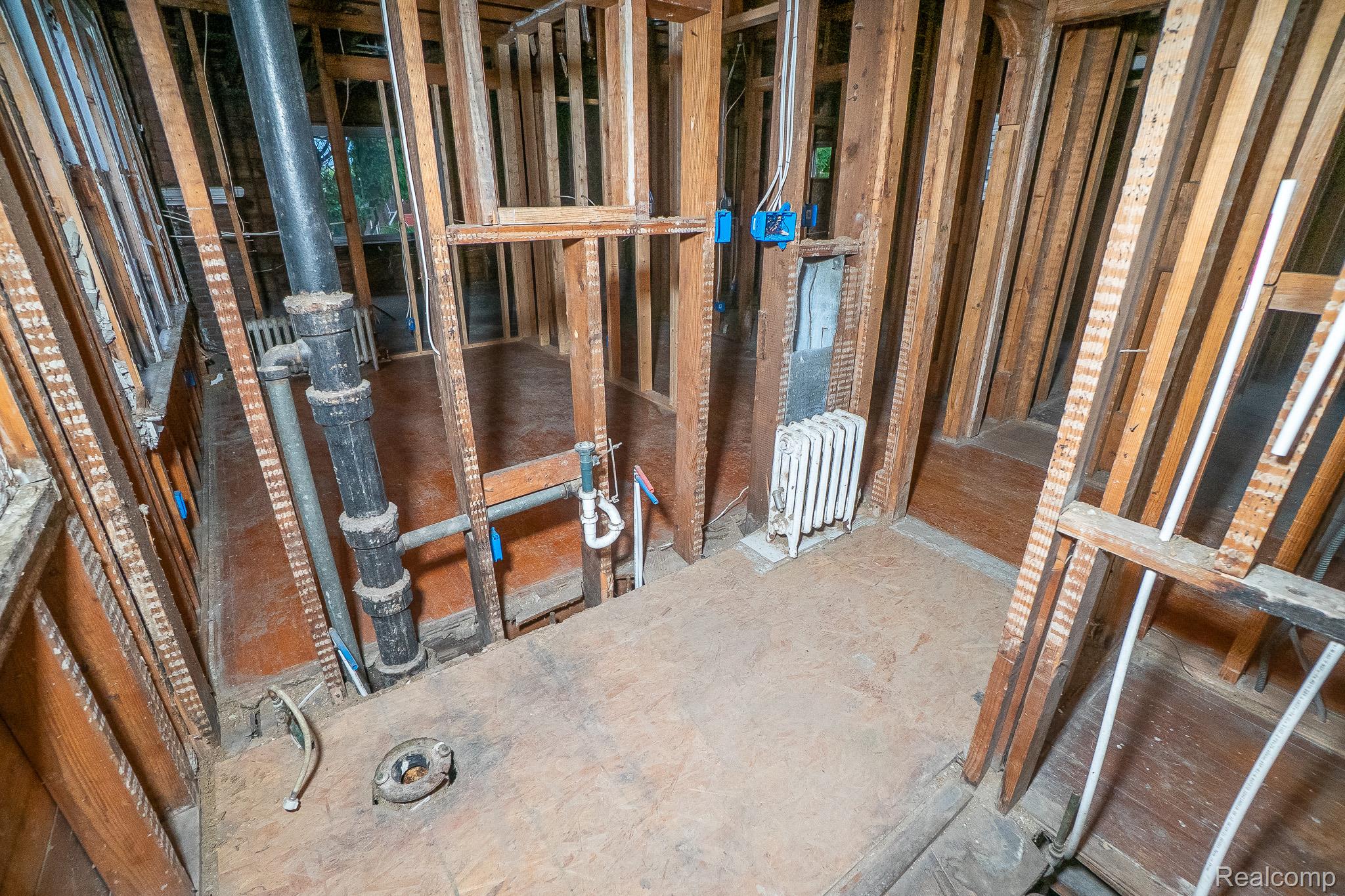 14615 Winthrop Street