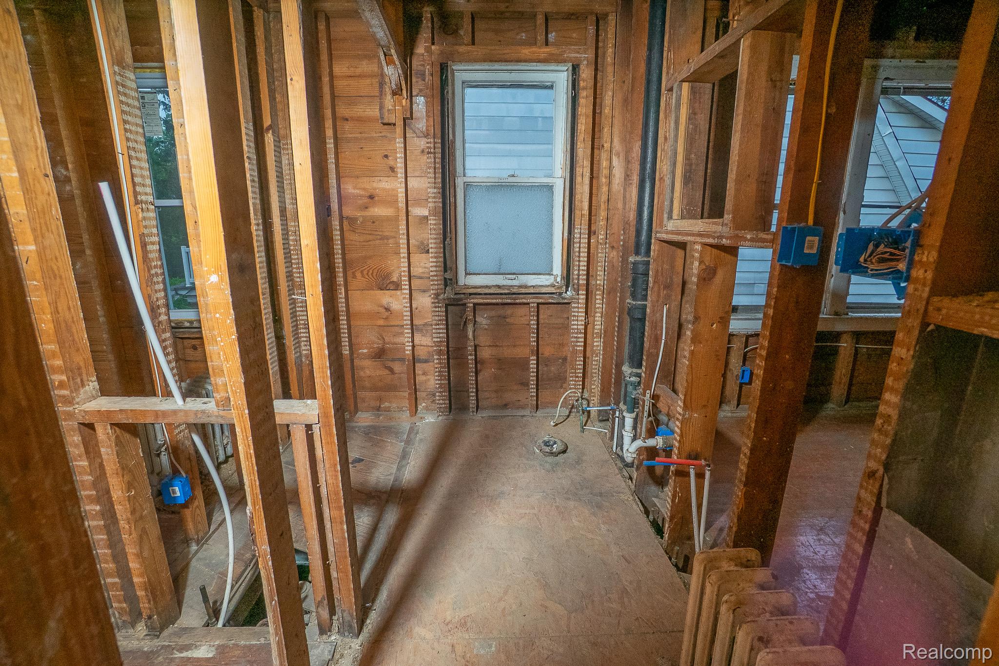 14615 Winthrop Street