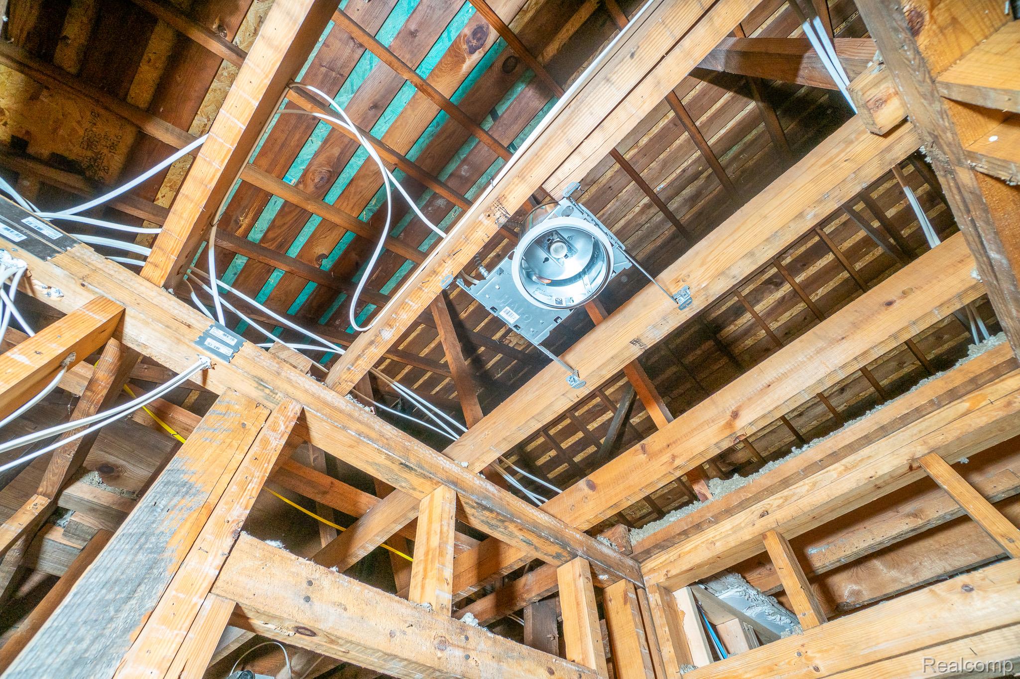 14615 Winthrop Street