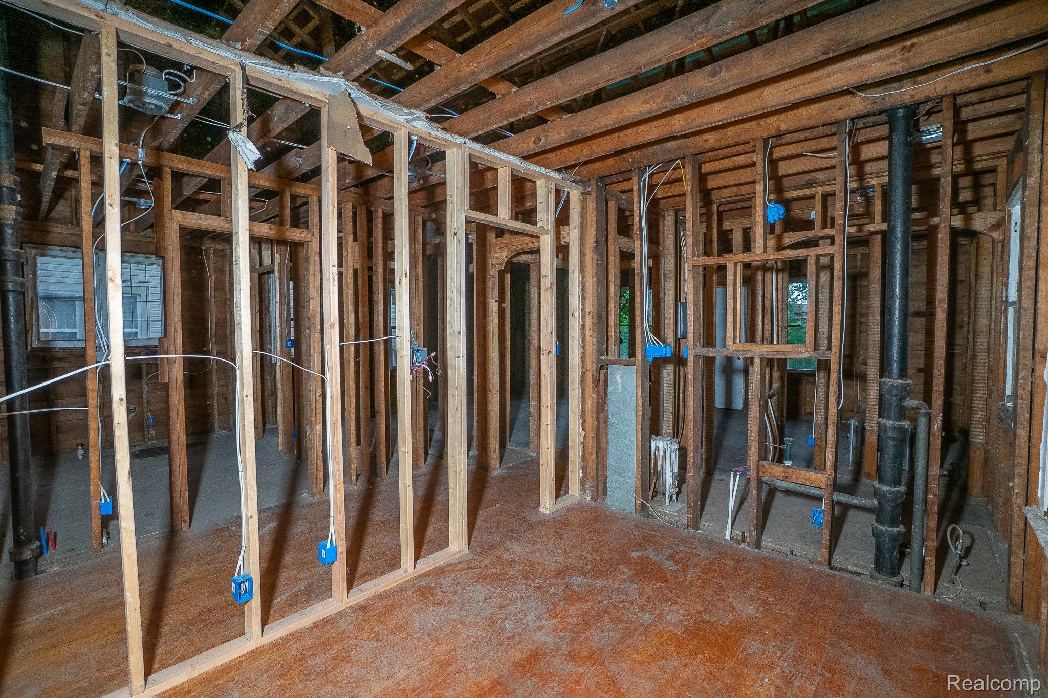 14615 Winthrop Street