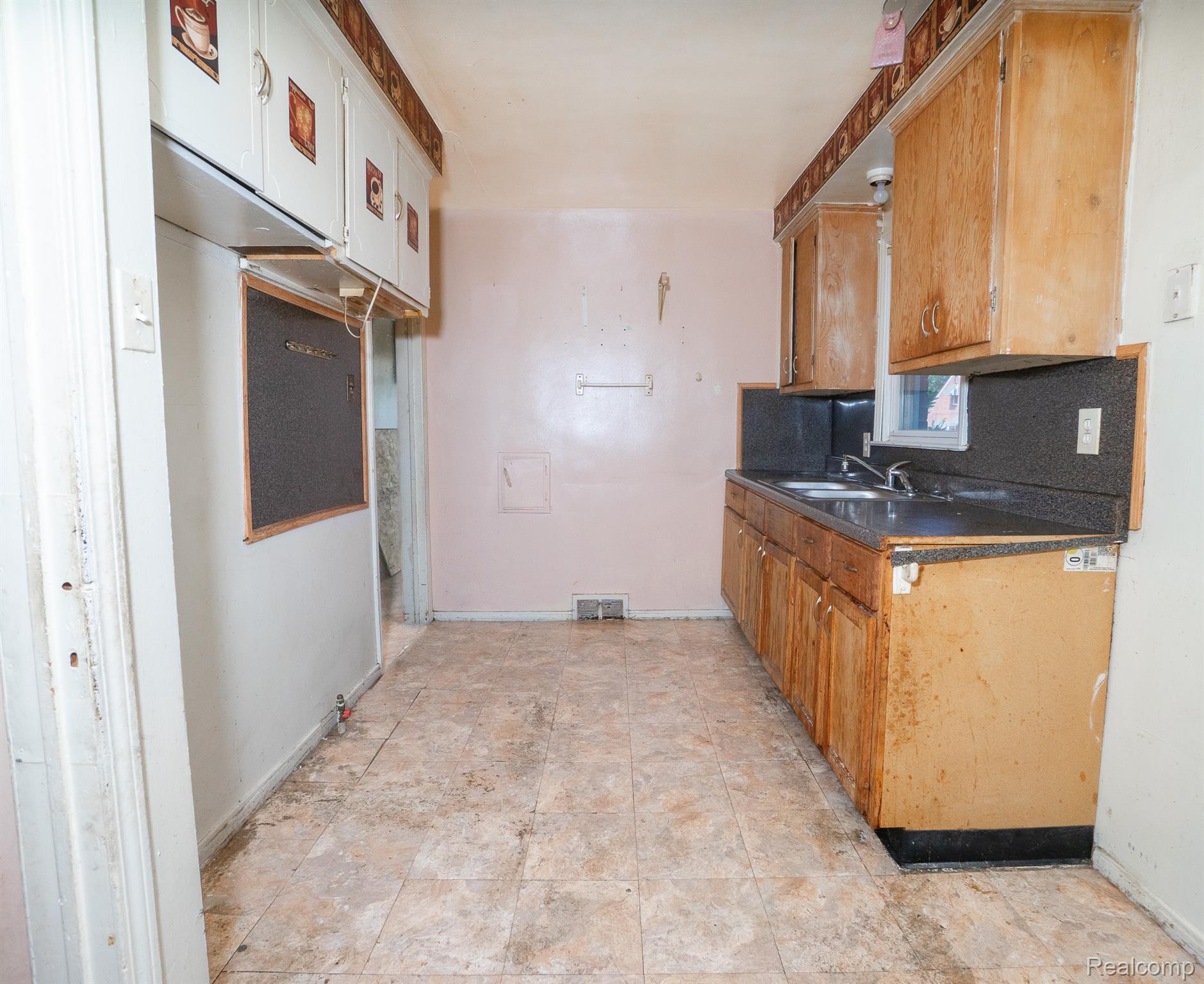 13150 GLENFIELD Street