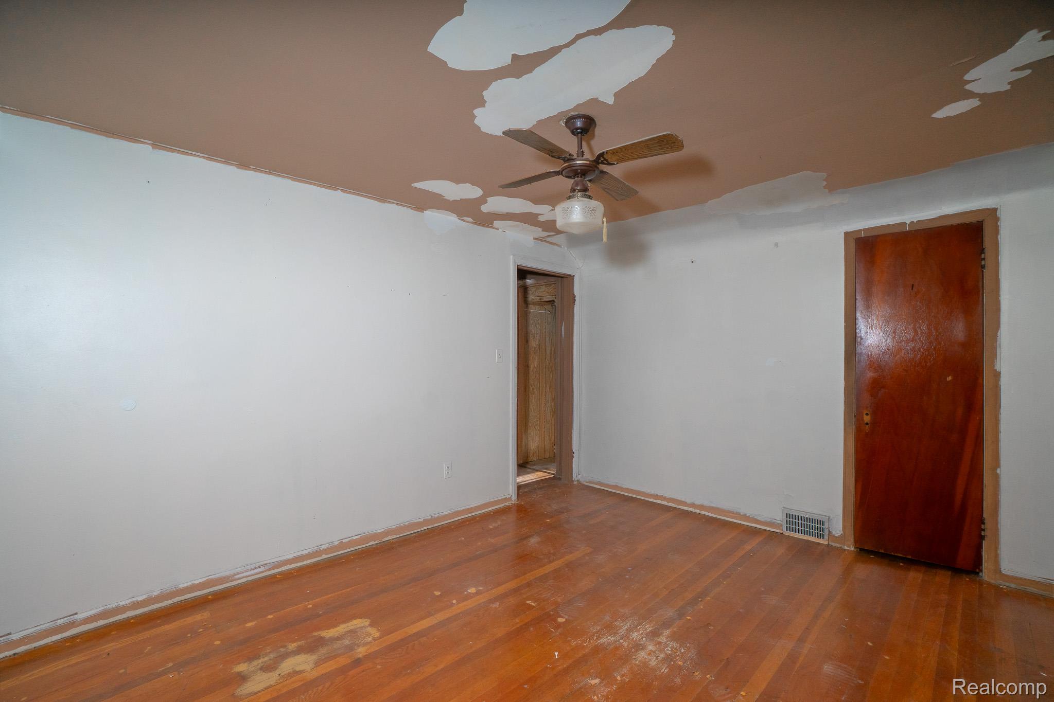 19126 STOTTER Street