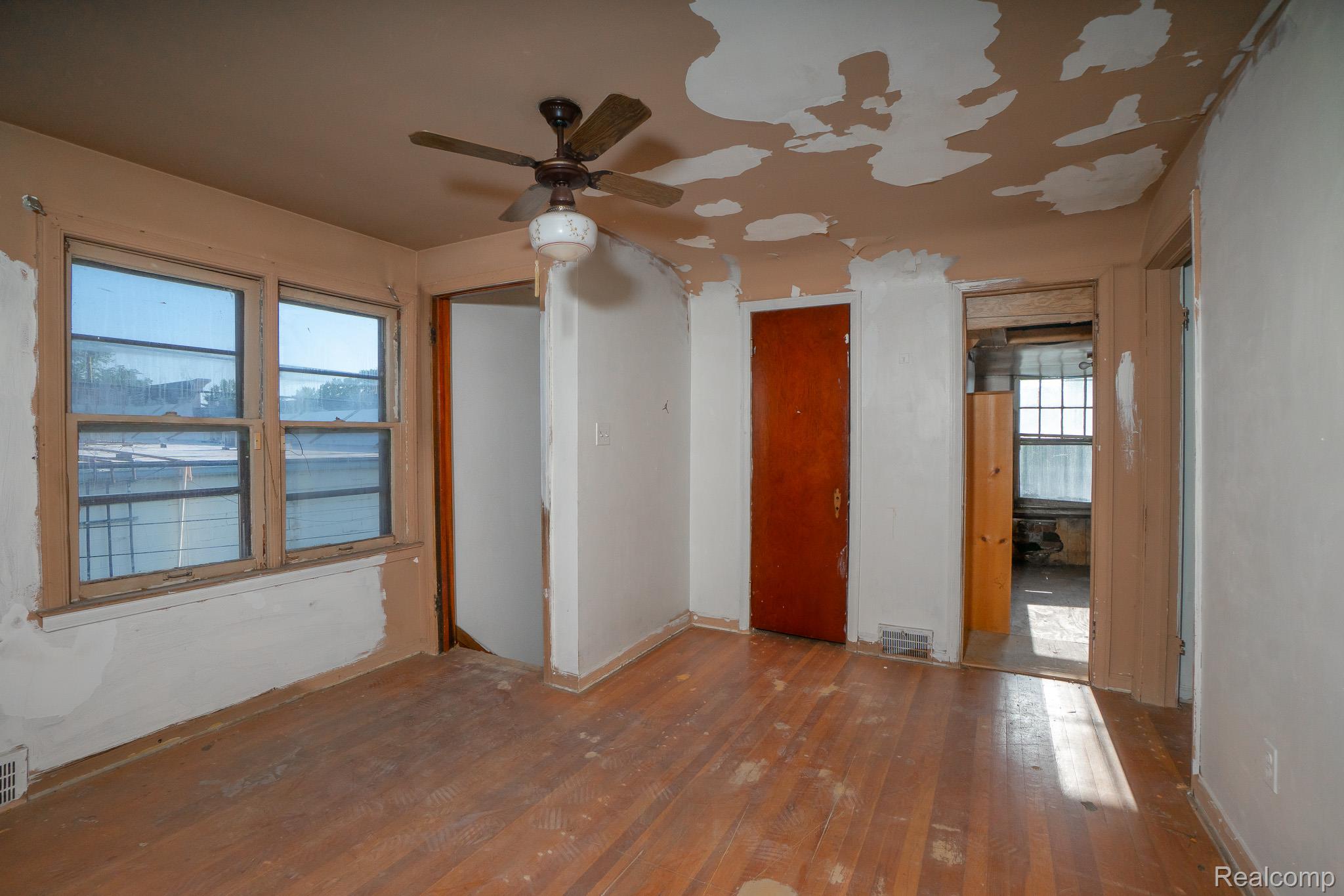 19126 STOTTER Street