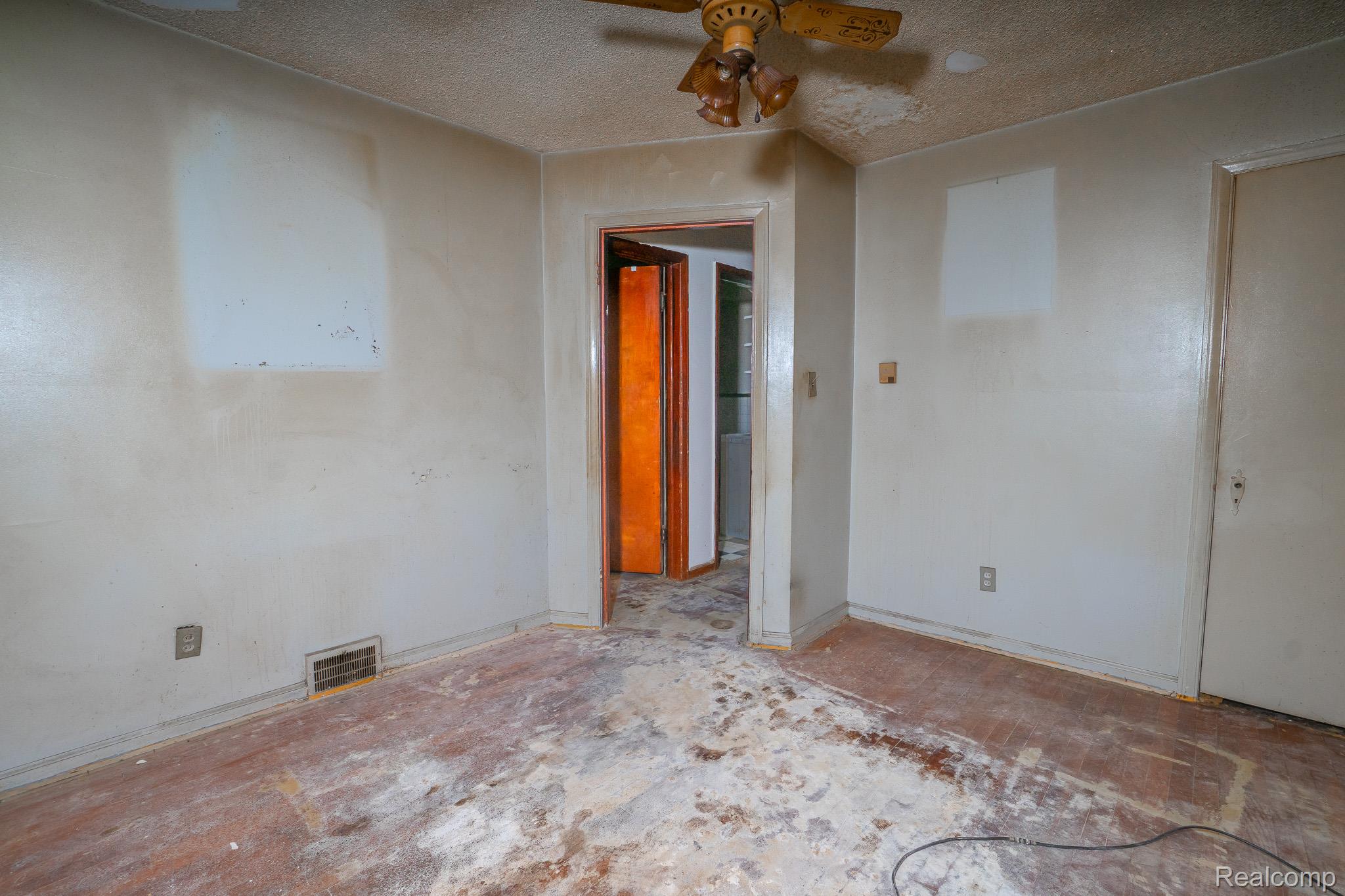 19126 STOTTER Street