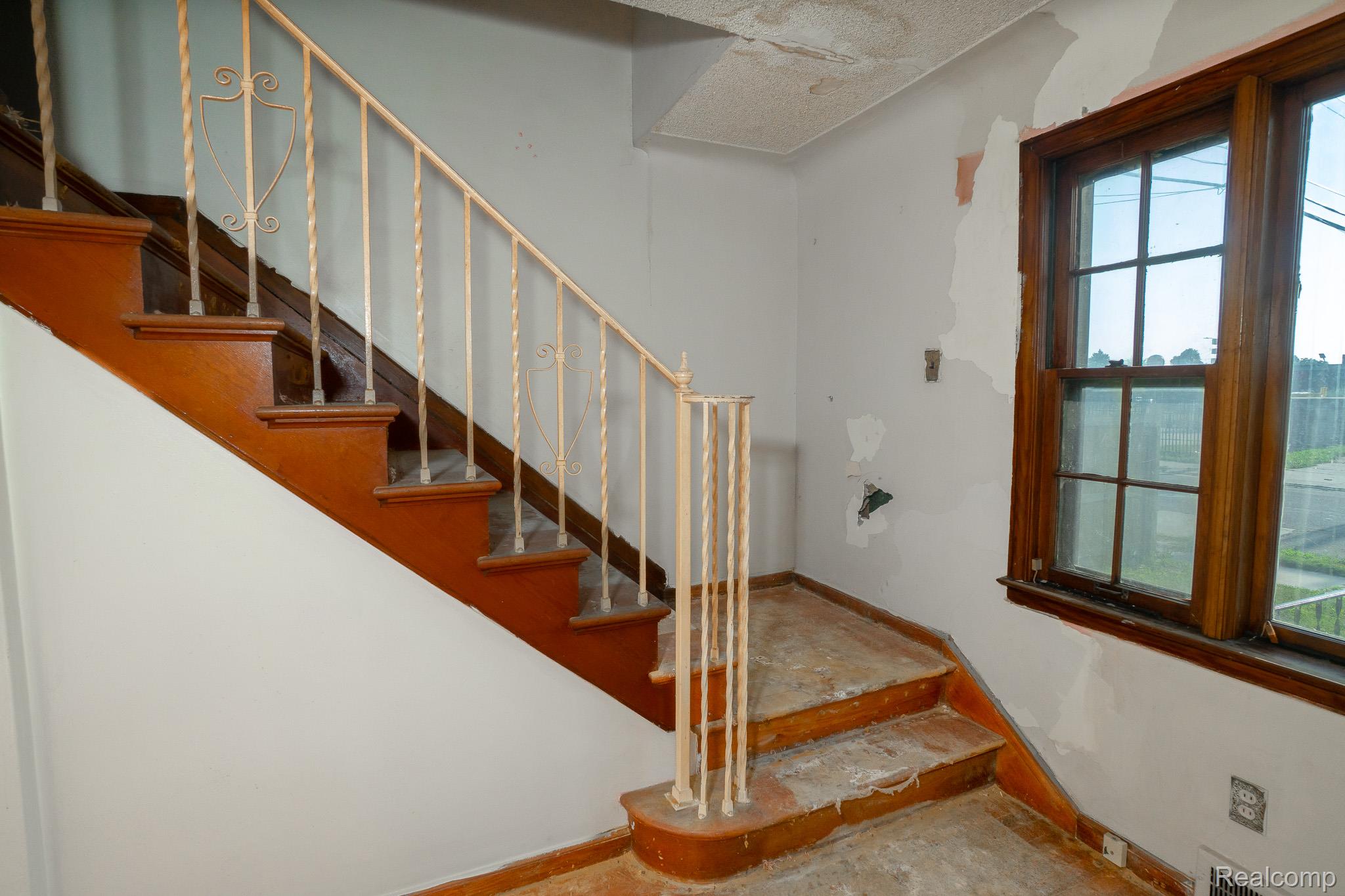 19126 STOTTER Street