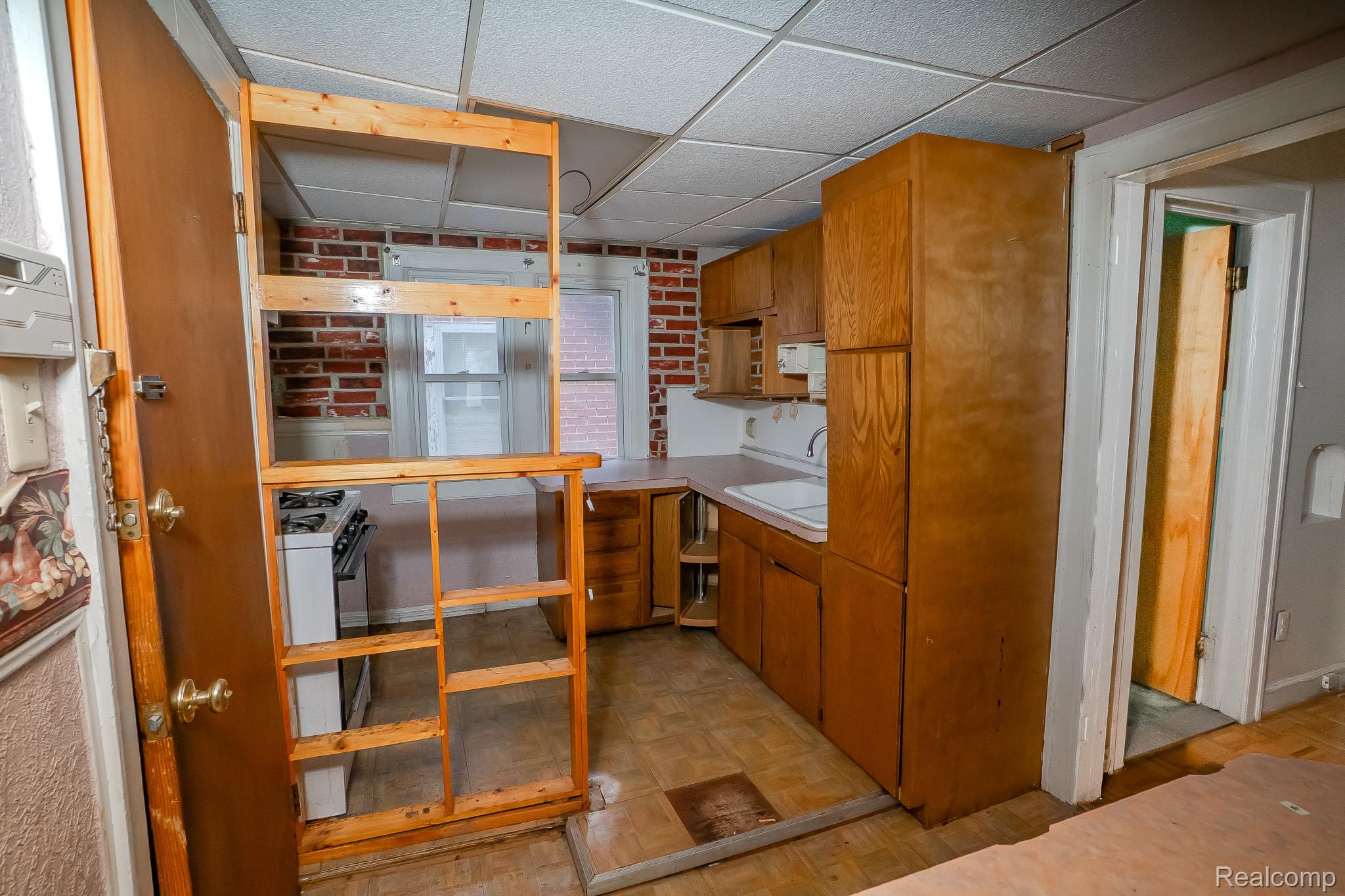 15859 Cloverlawn Street