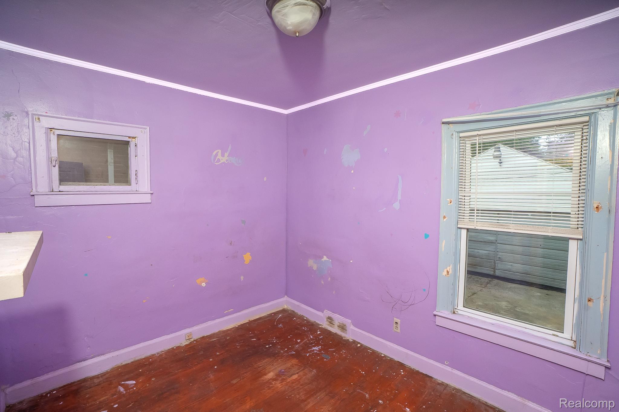 15859 Cloverlawn Street