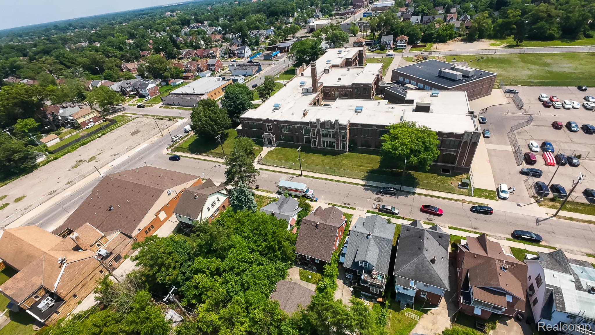 15859 Cloverlawn Street