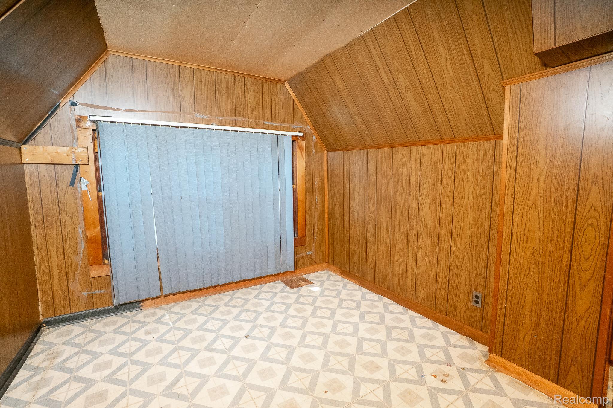 12151 Corbett Street