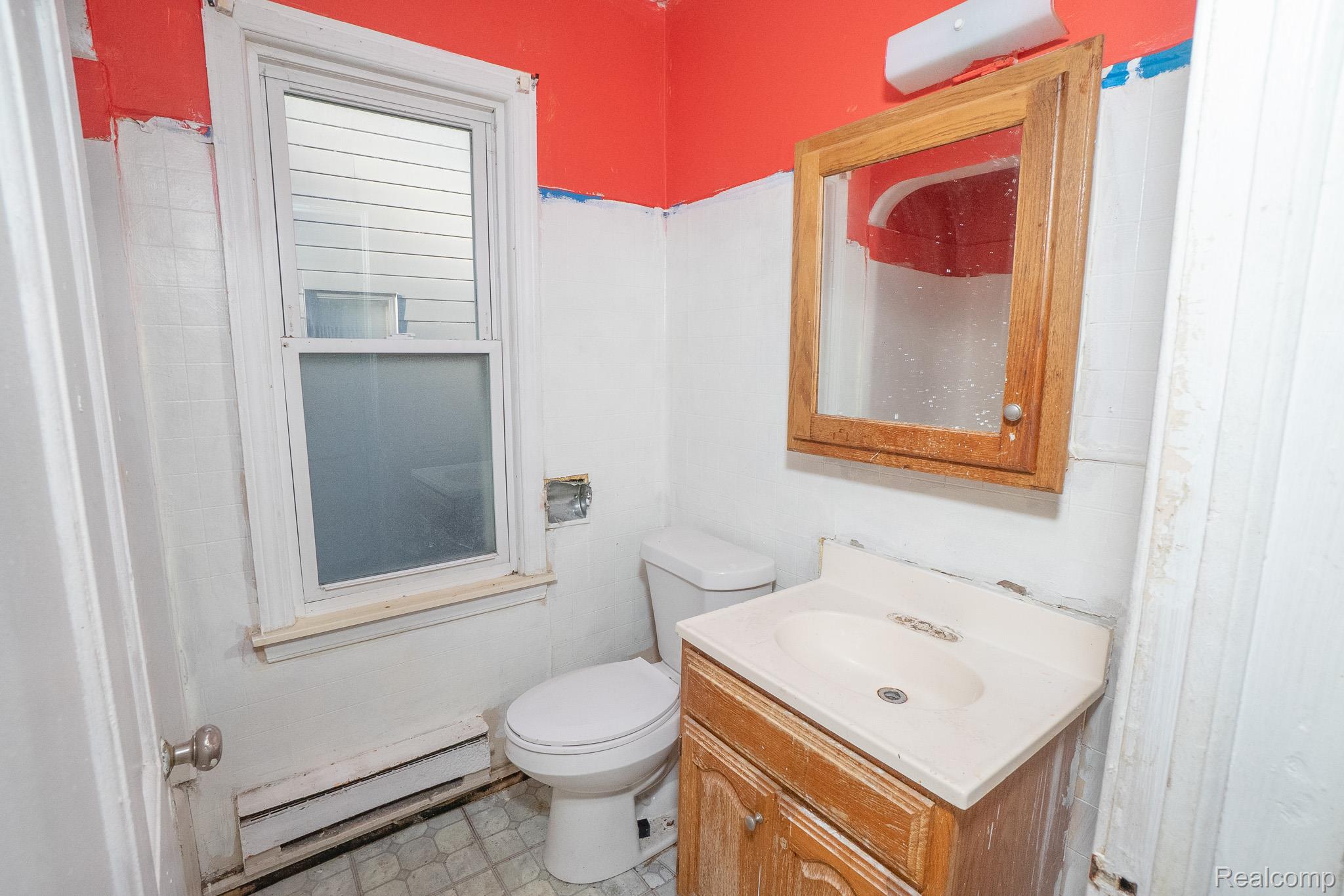 19140 ALGONAC Street