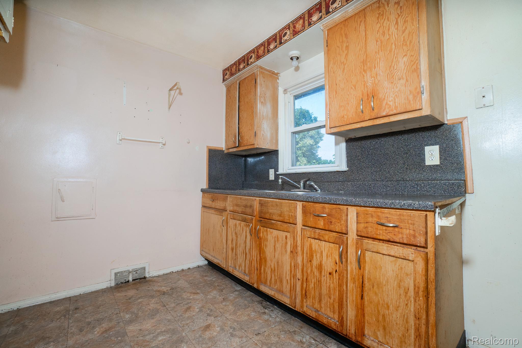 13150 GLENFIELD Street