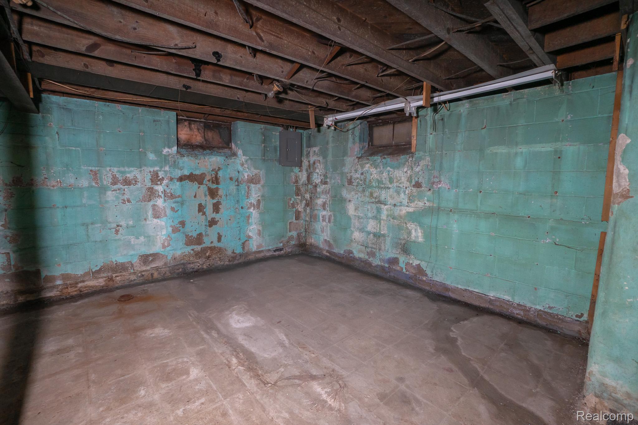 19126 STOTTER Street