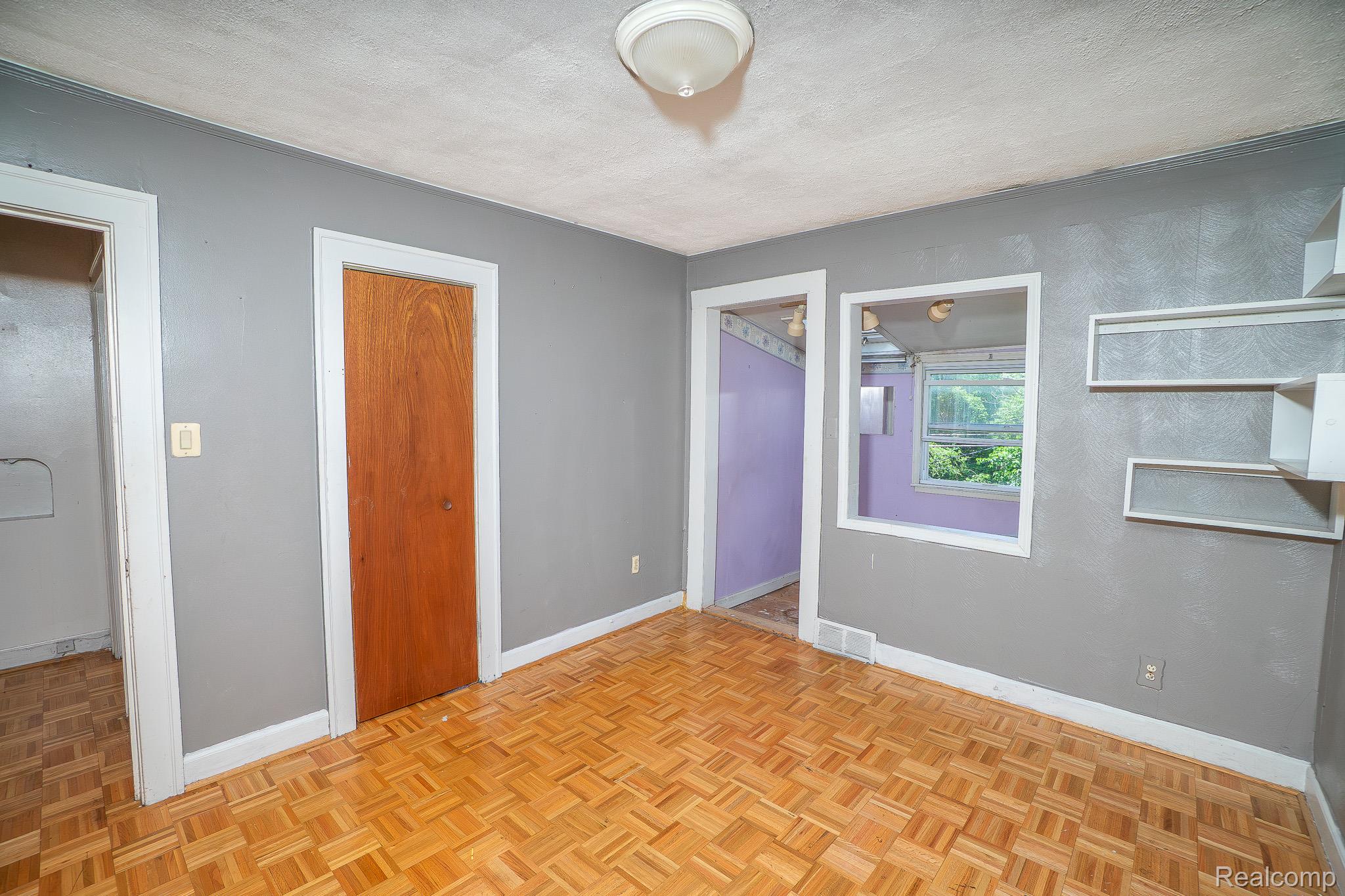 15859 Cloverlawn Street