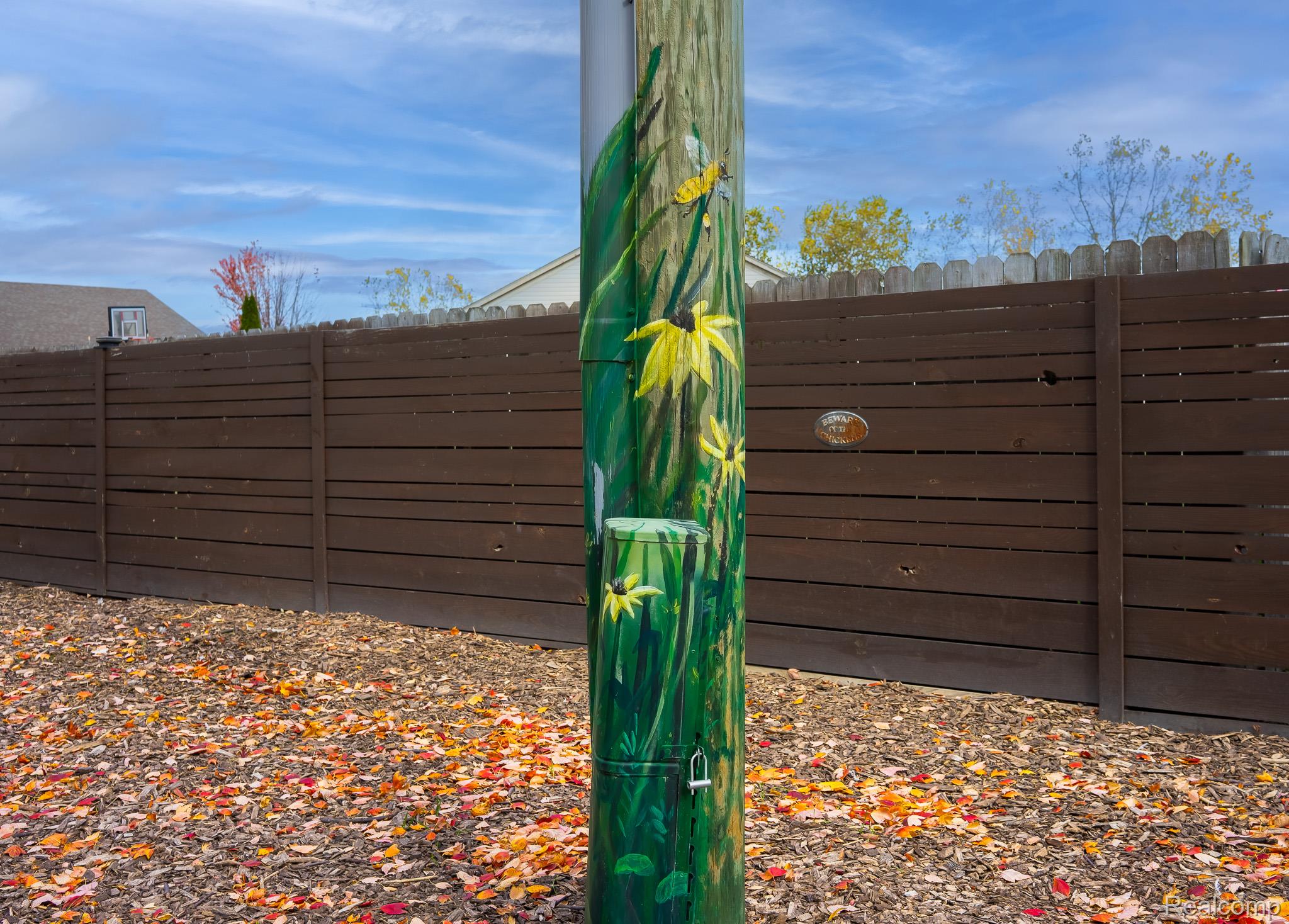 17921 Oakdale Street