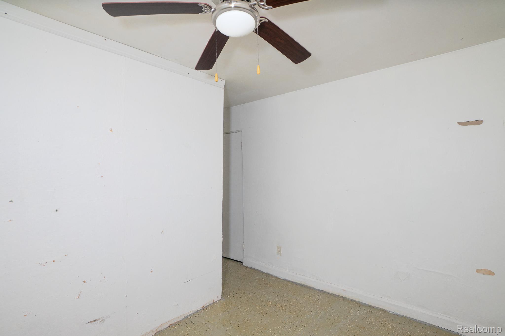 10785 E Outer Drive