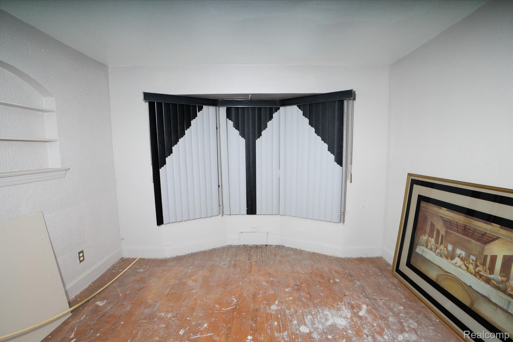 12257 W Jeffries Freeway