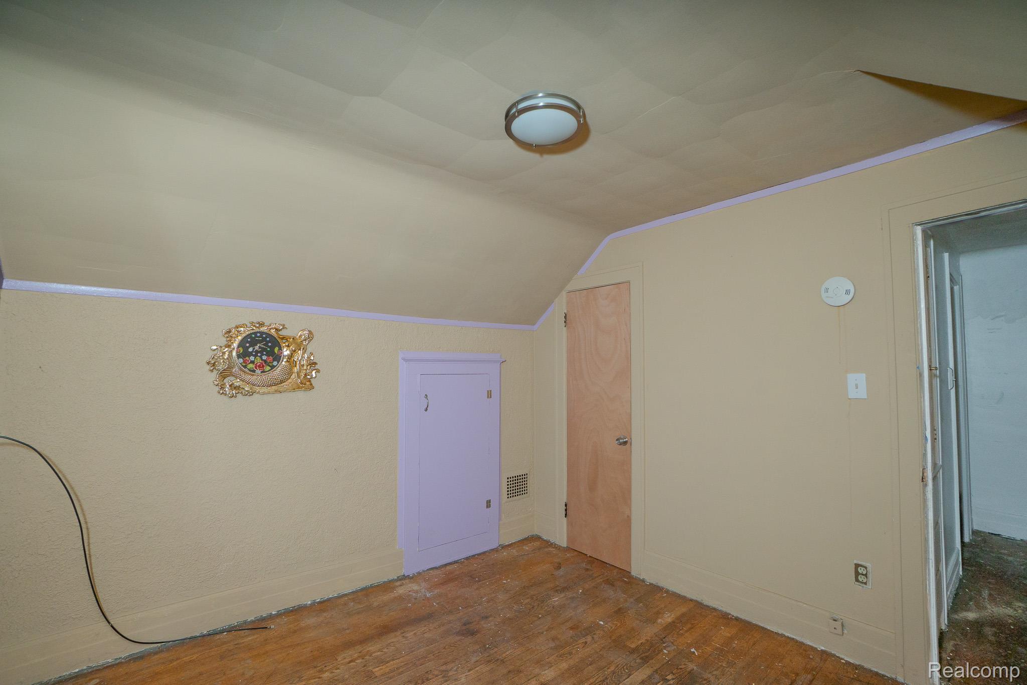 12257 W Jeffries Freeway