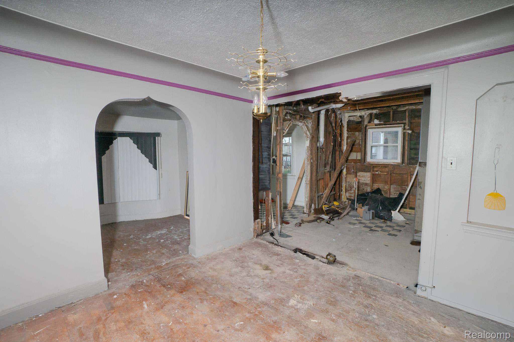 12257 W Jeffries Freeway