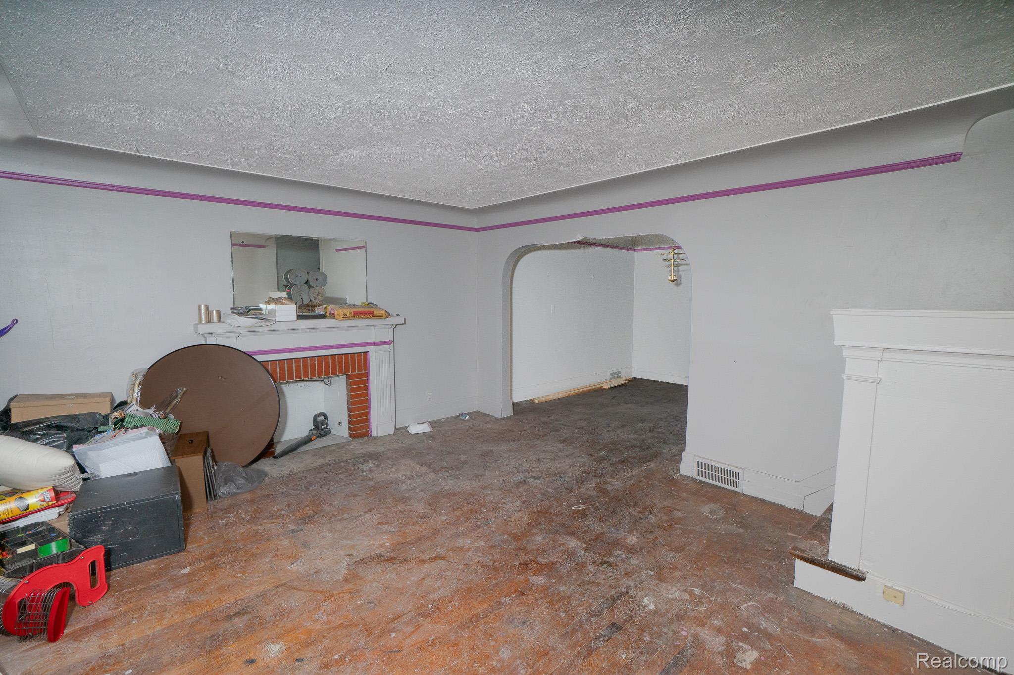 12257 W Jeffries Freeway