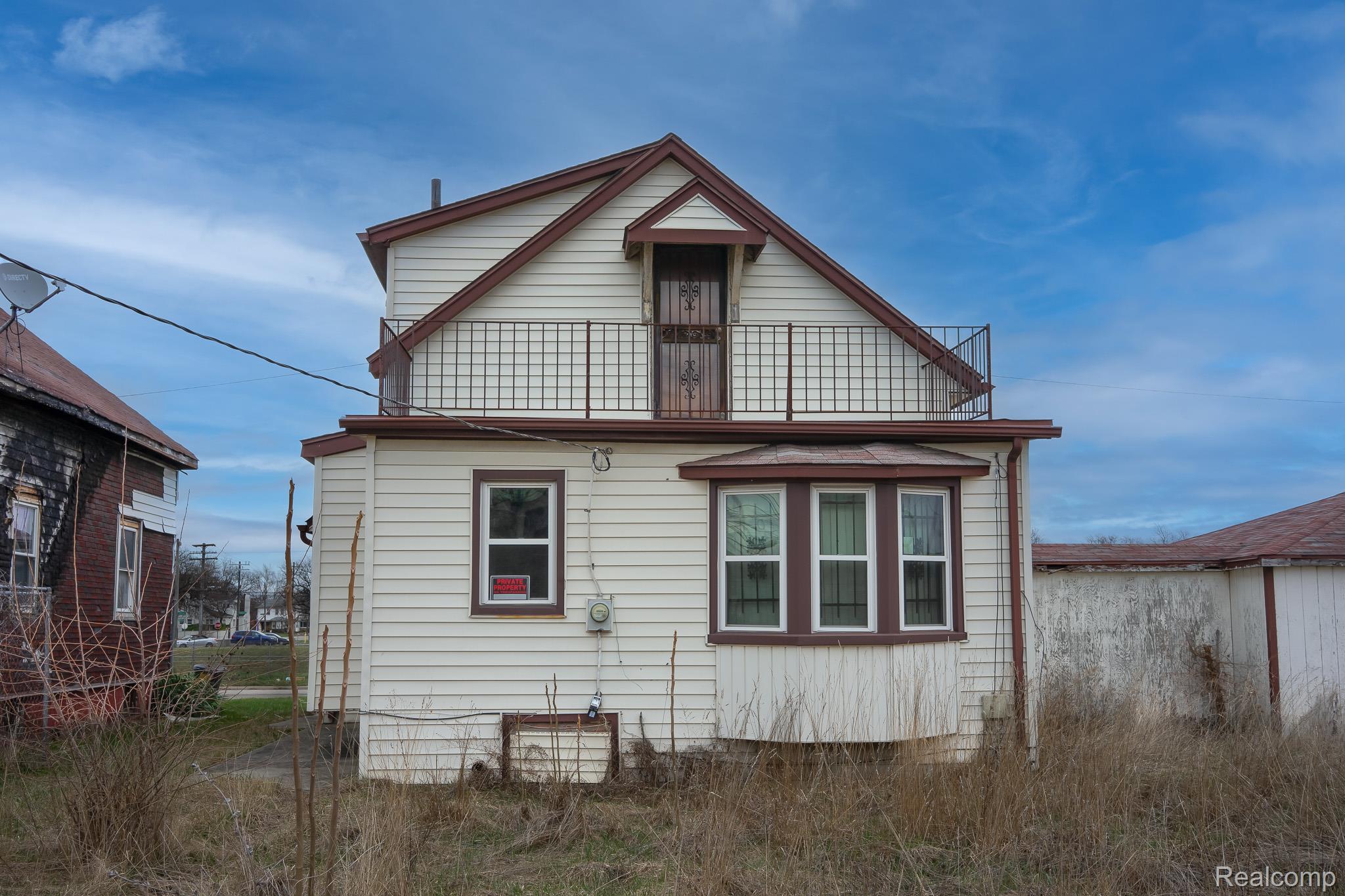 12257 W Jeffries Freeway