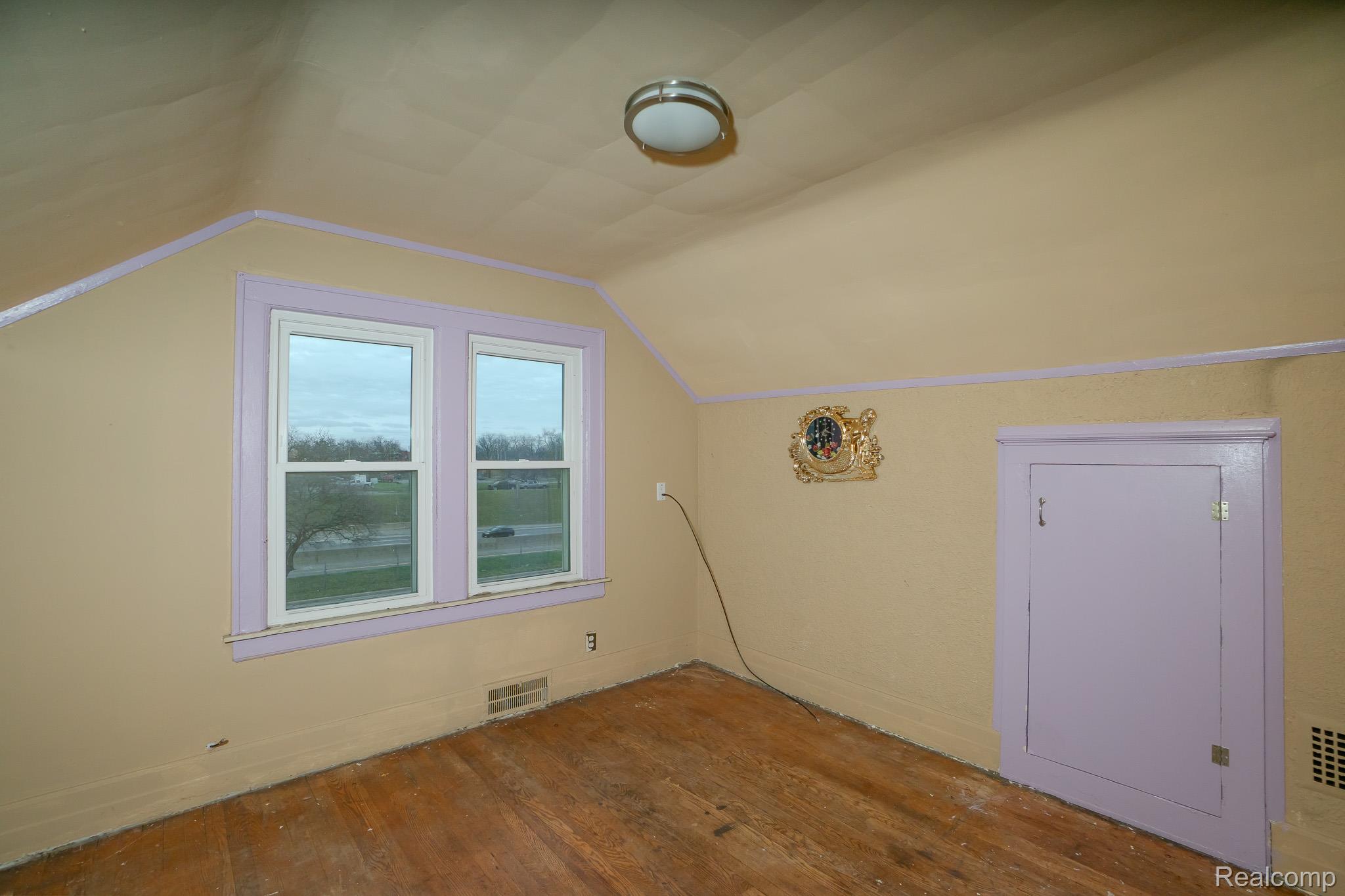 12257 W Jeffries Freeway