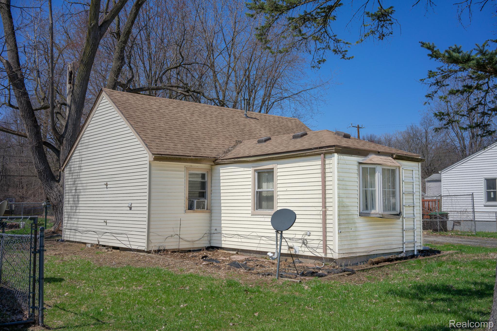 14088 FELLRATH Street