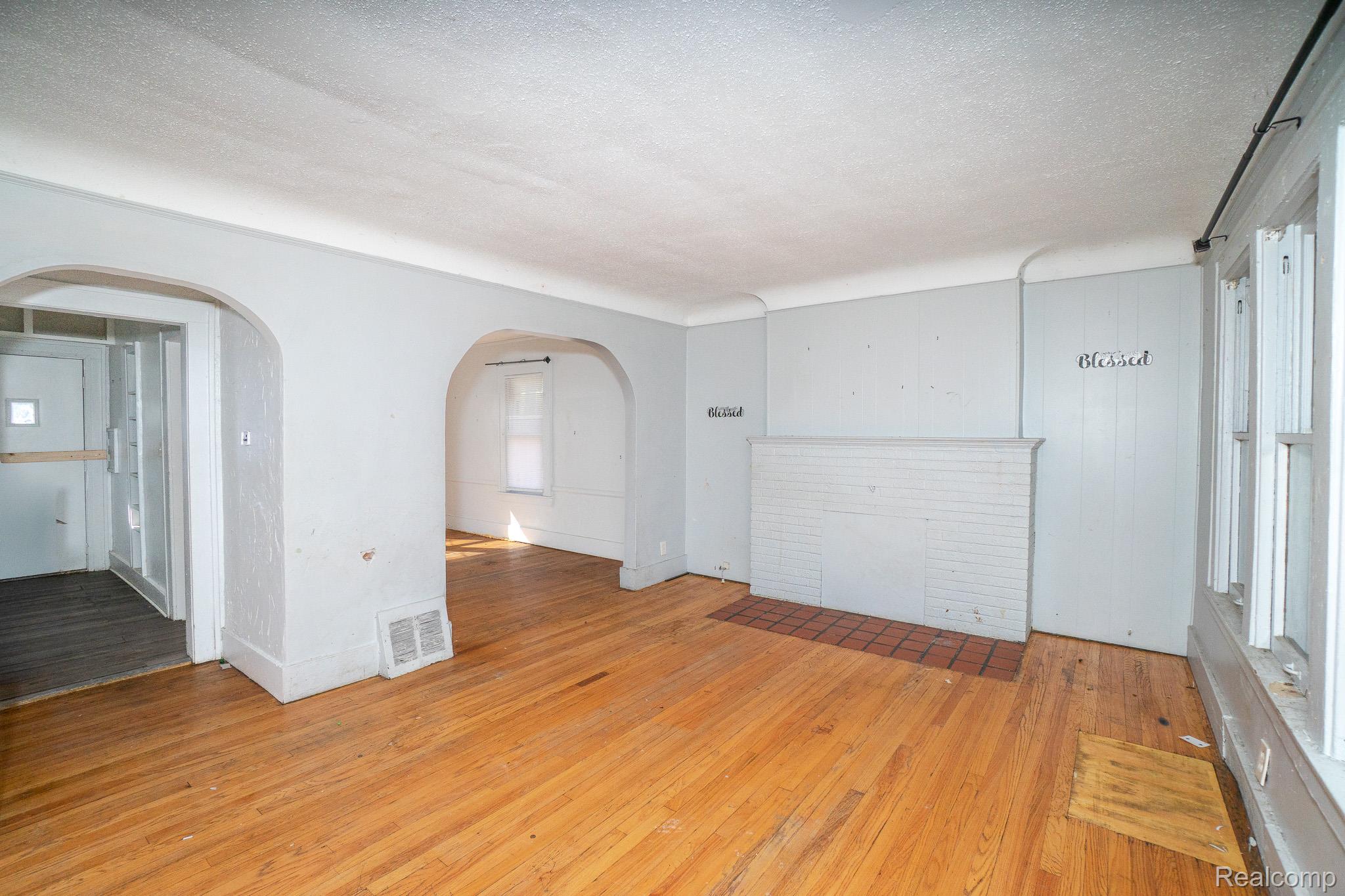 16155 Trinity Street