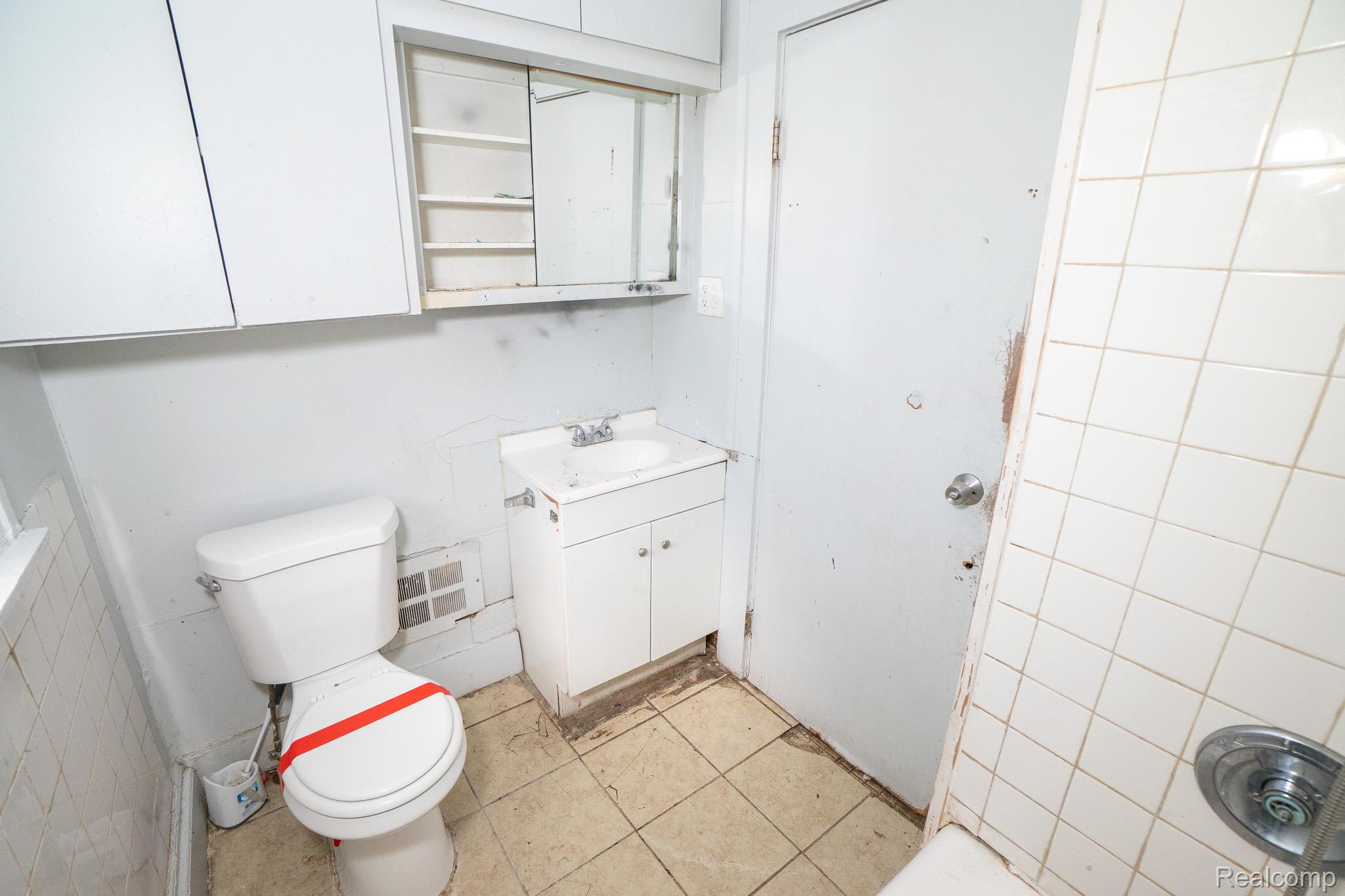 16155 Trinity Street