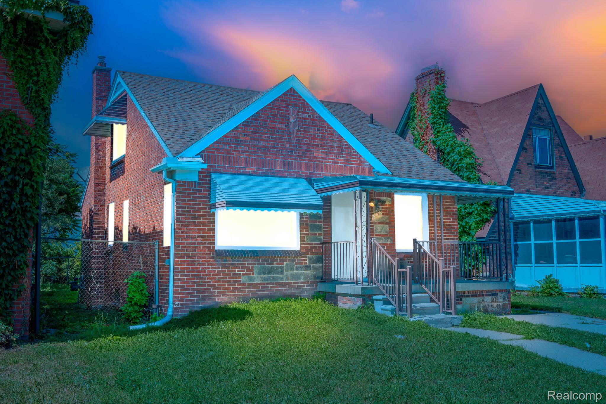 4224 W DAVISON