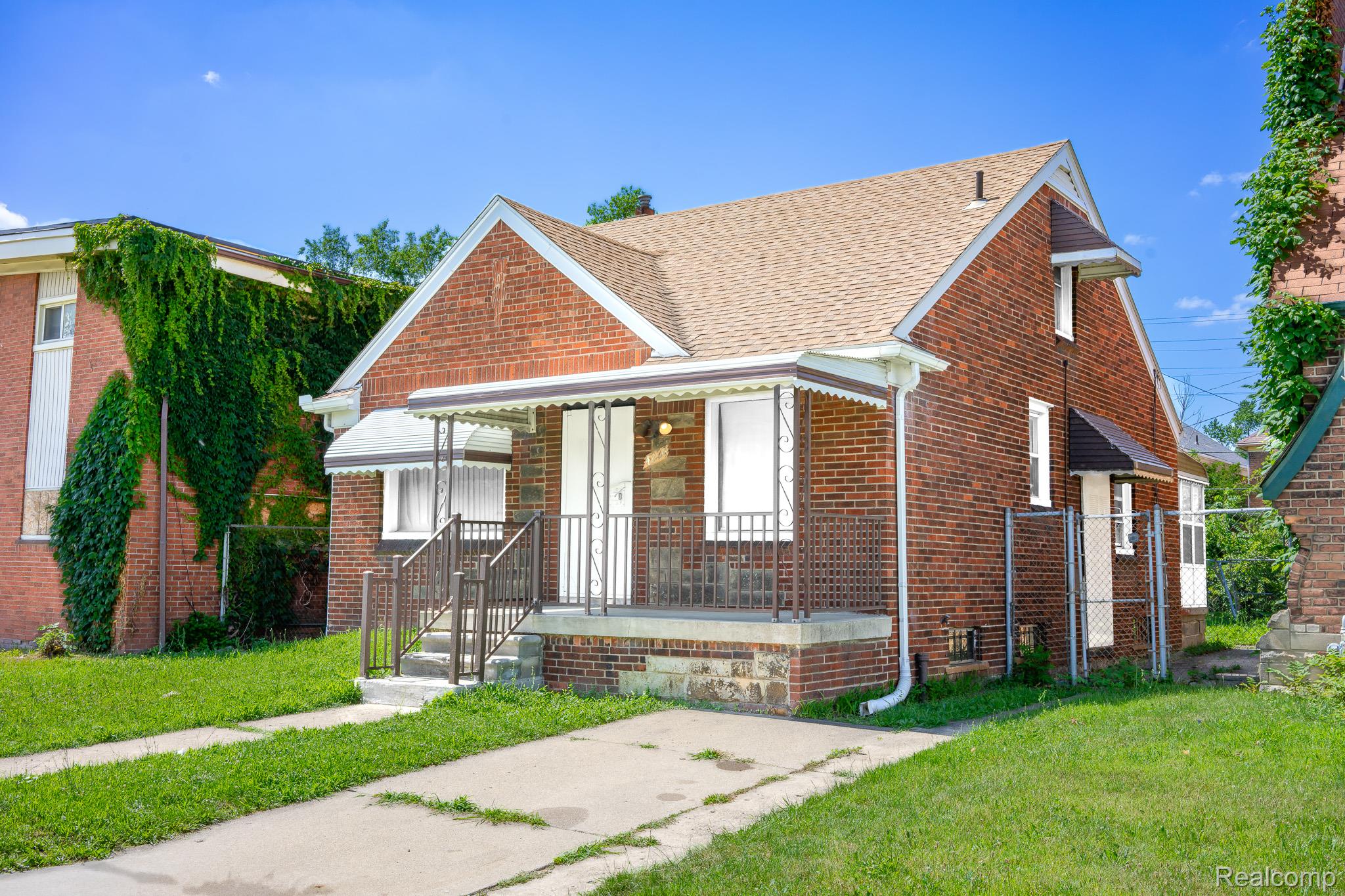 4224 W DAVISON