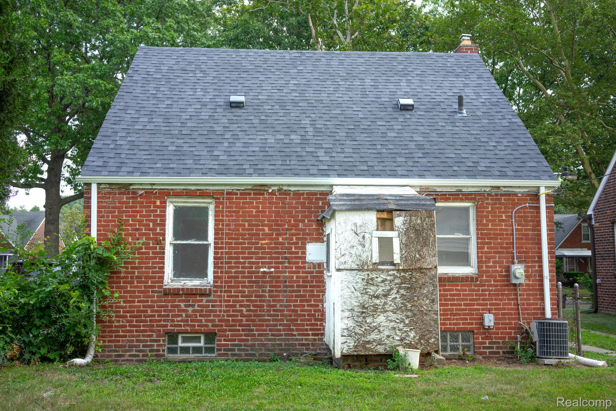 20161 YONKA Street