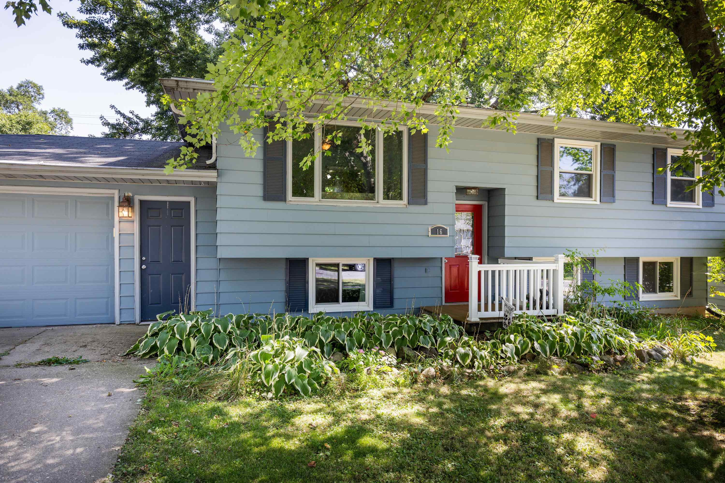 16 Edward Avenue