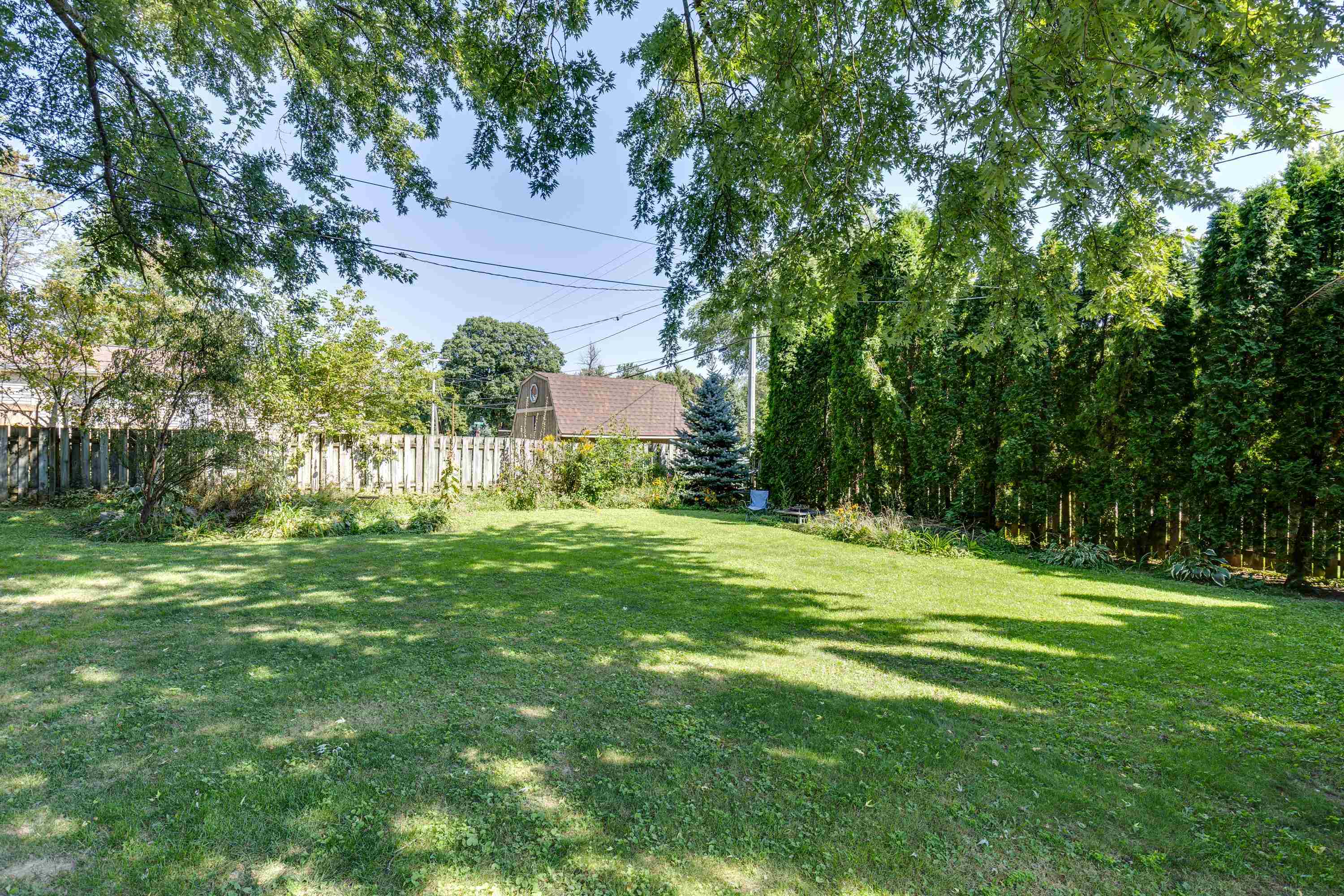 16 Edward Avenue