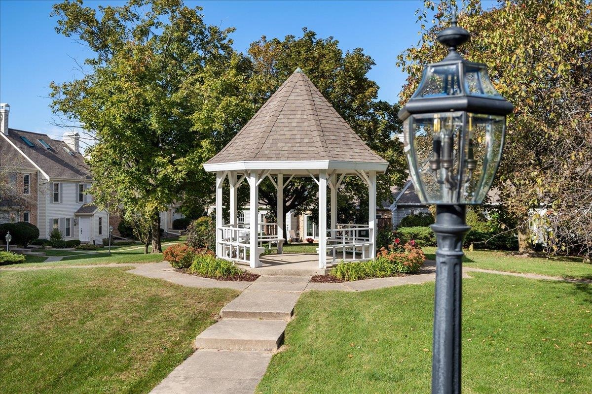 6820 Old Sauk Court