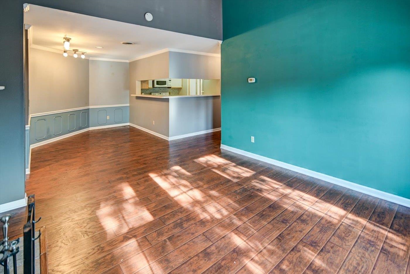 7205 Flagship Drive 6