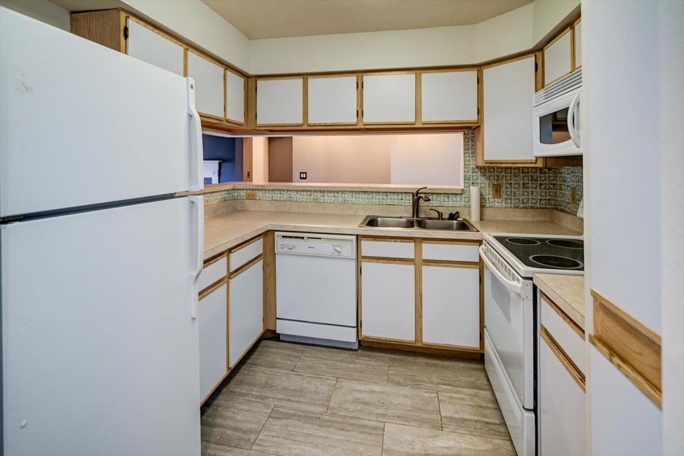 7205 Flagship Drive 6