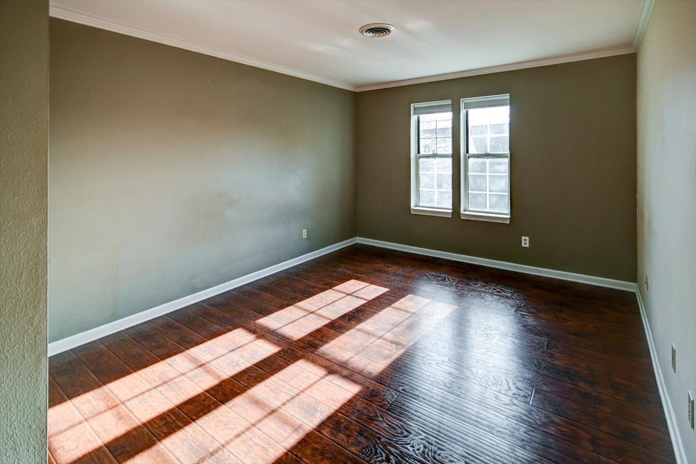 7205 Flagship Drive 6