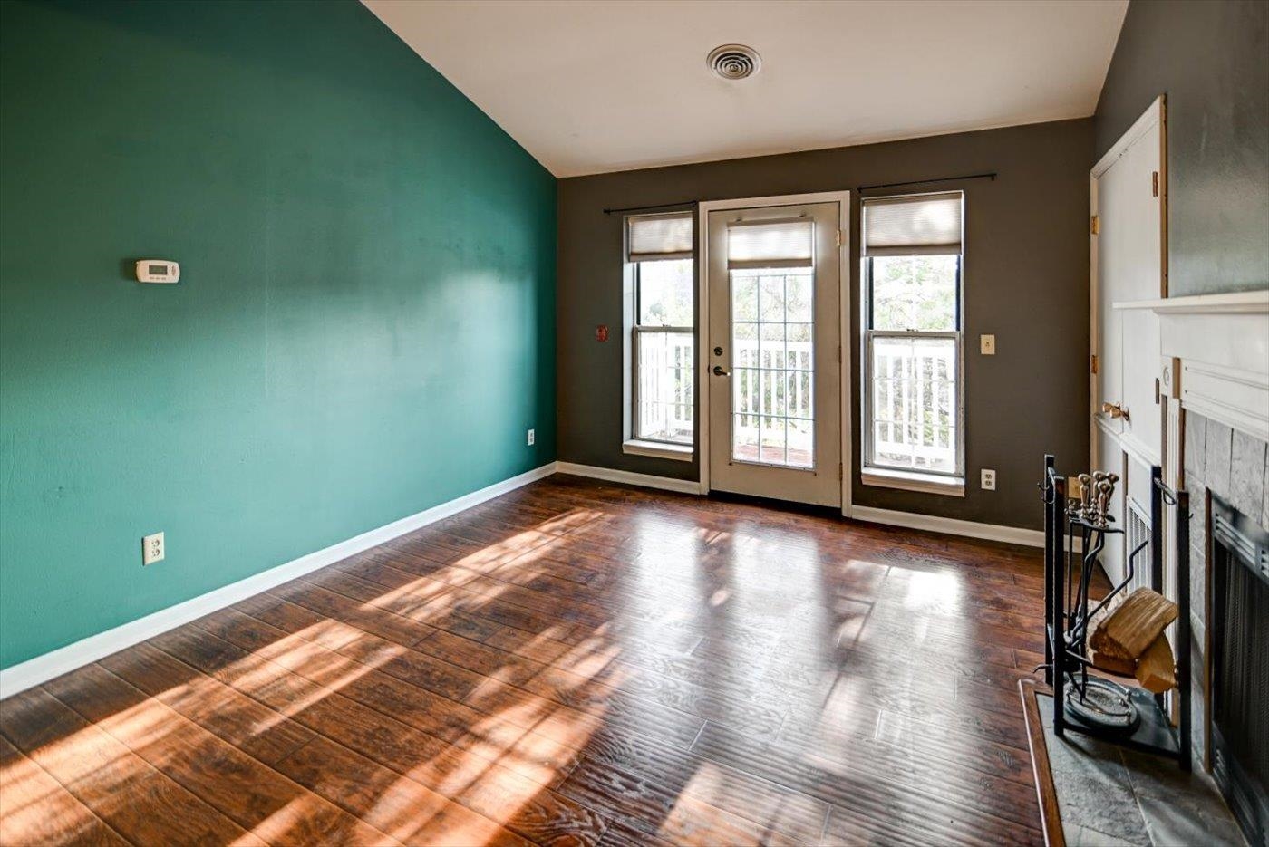 7205 Flagship Drive 6