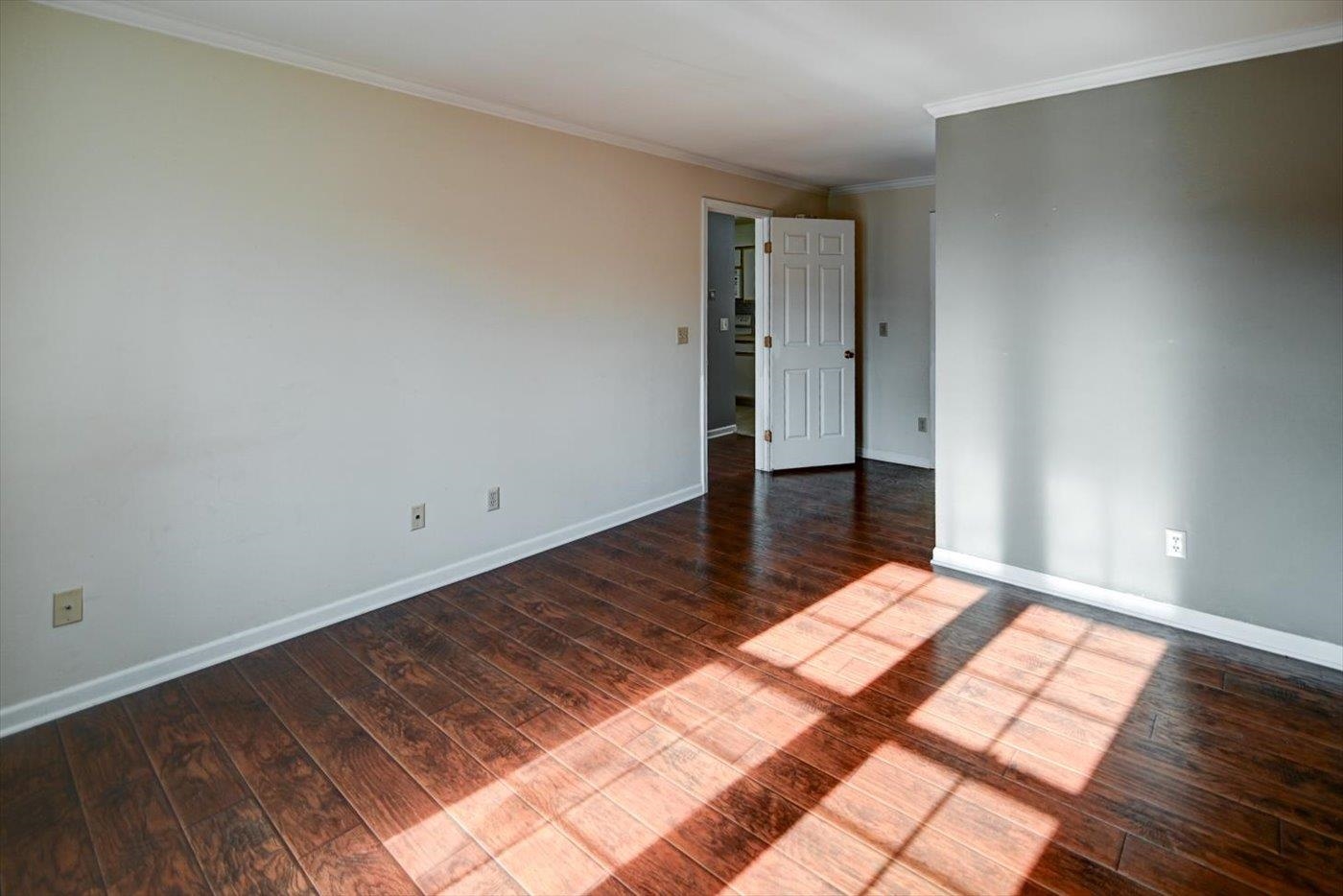 7205 Flagship Drive 6