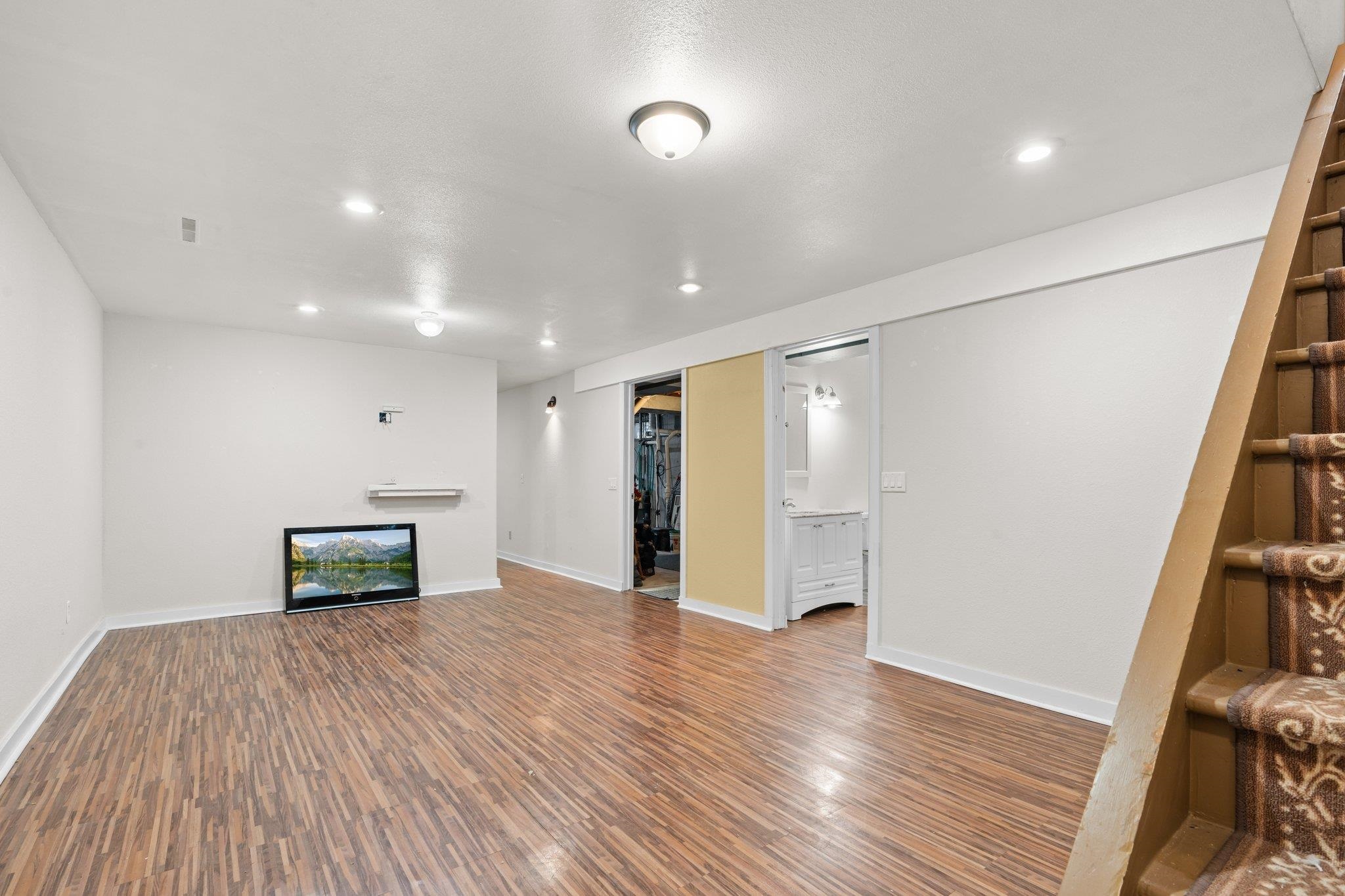 3198 Duncan Road