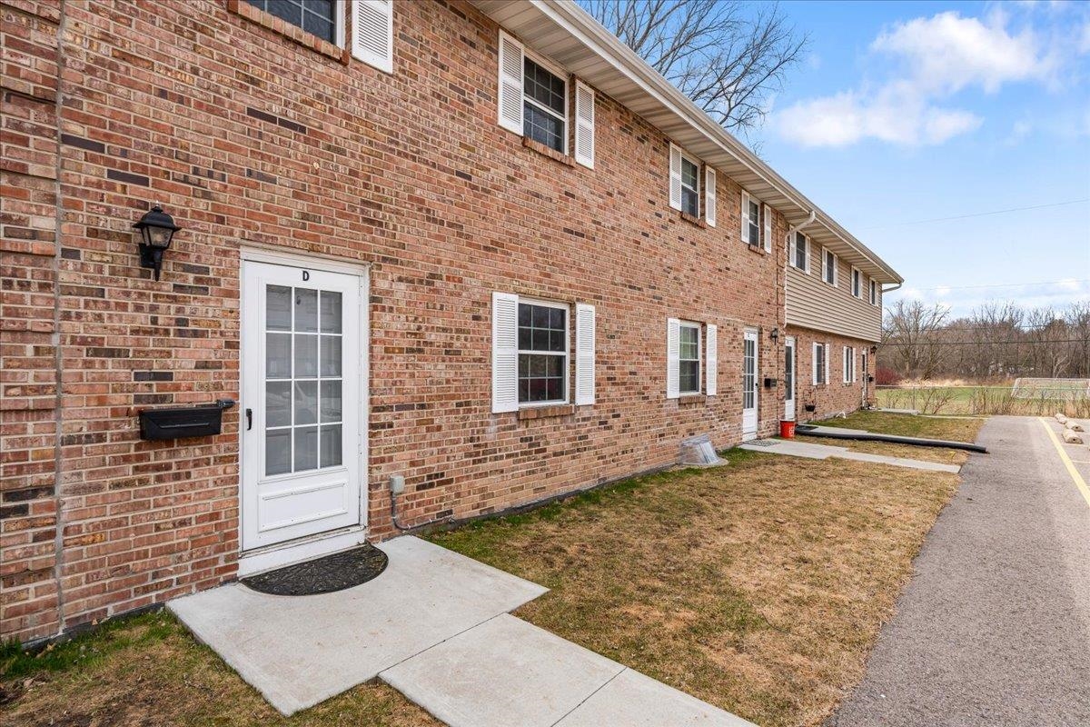 1321 Tompkins Drive D
