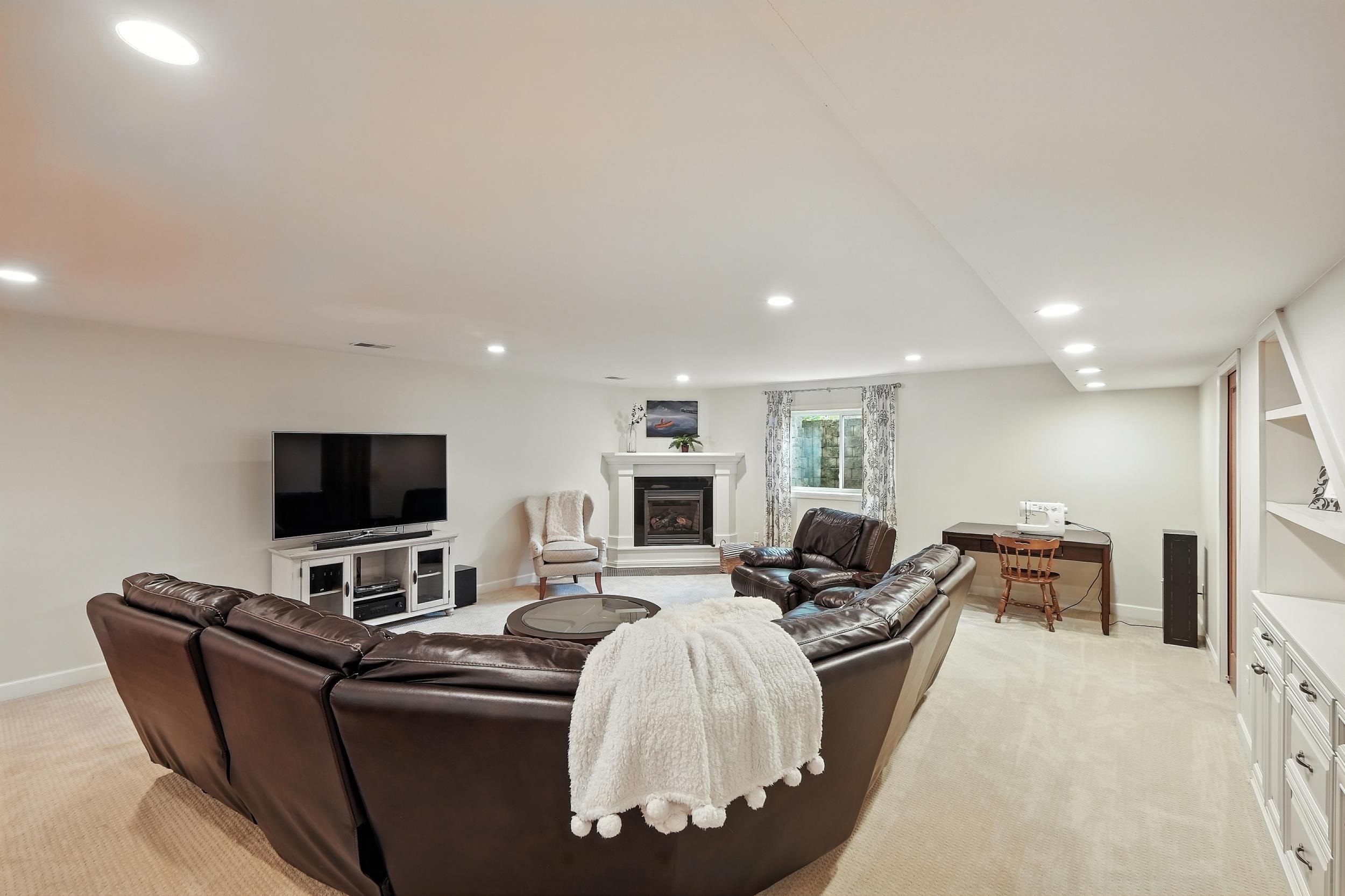 1847 Windemere Court