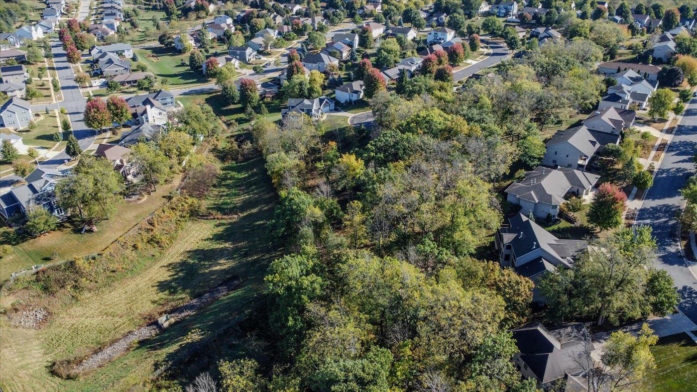 121 Autumnwood Circle